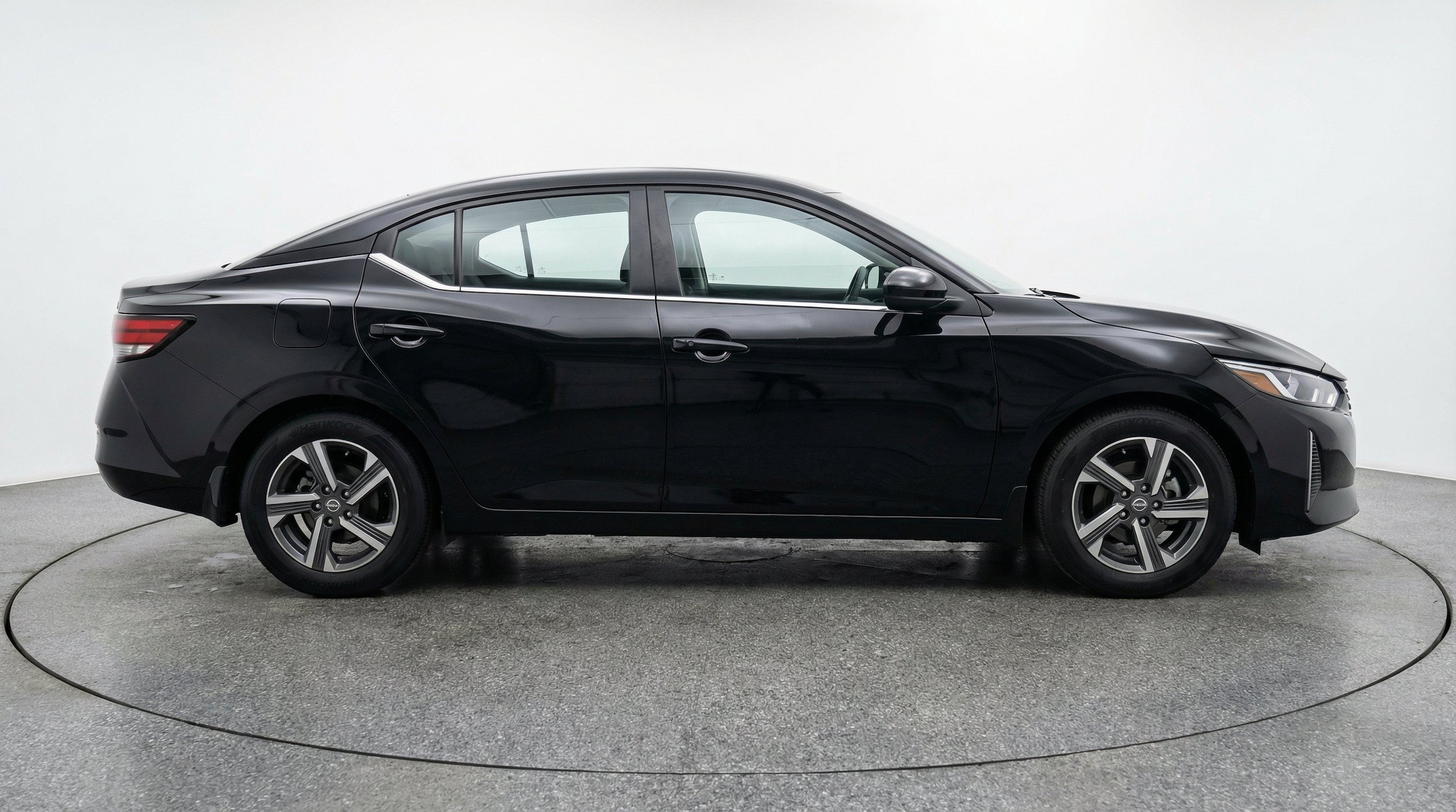 Thumbnail: 2025 Nissan Sentra - 11