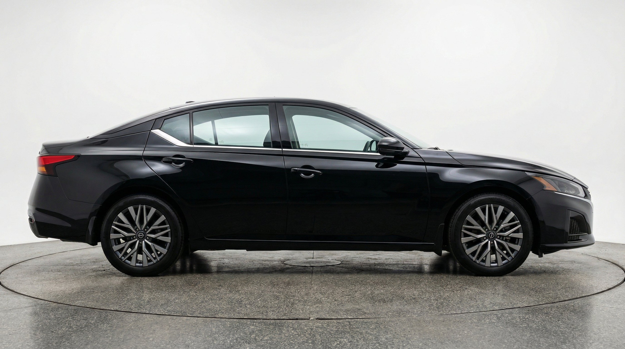 Thumbnail: 2025 Nissan Altima - 11