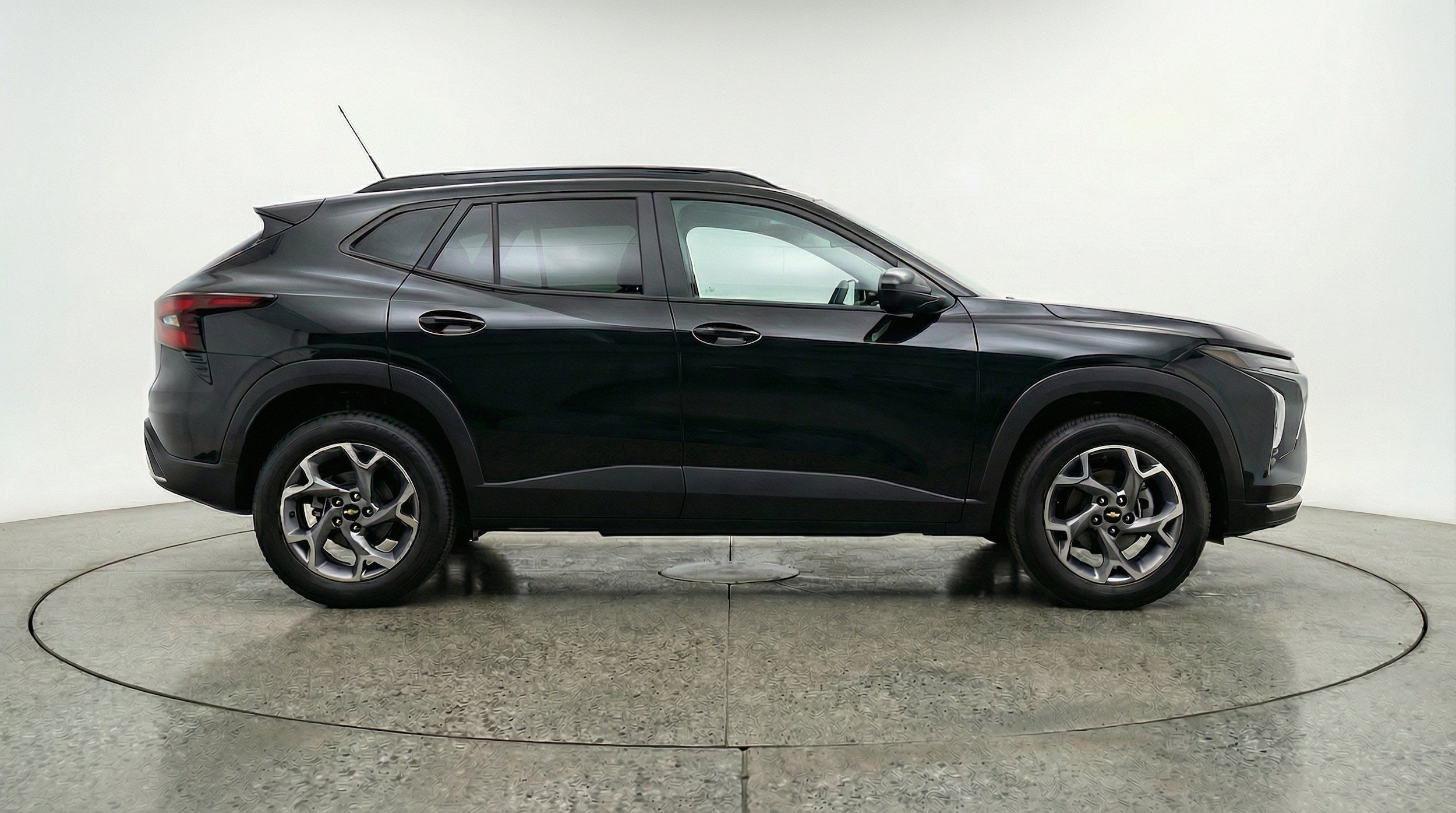 Thumbnail: 2025 Chevrolet Trax - 10