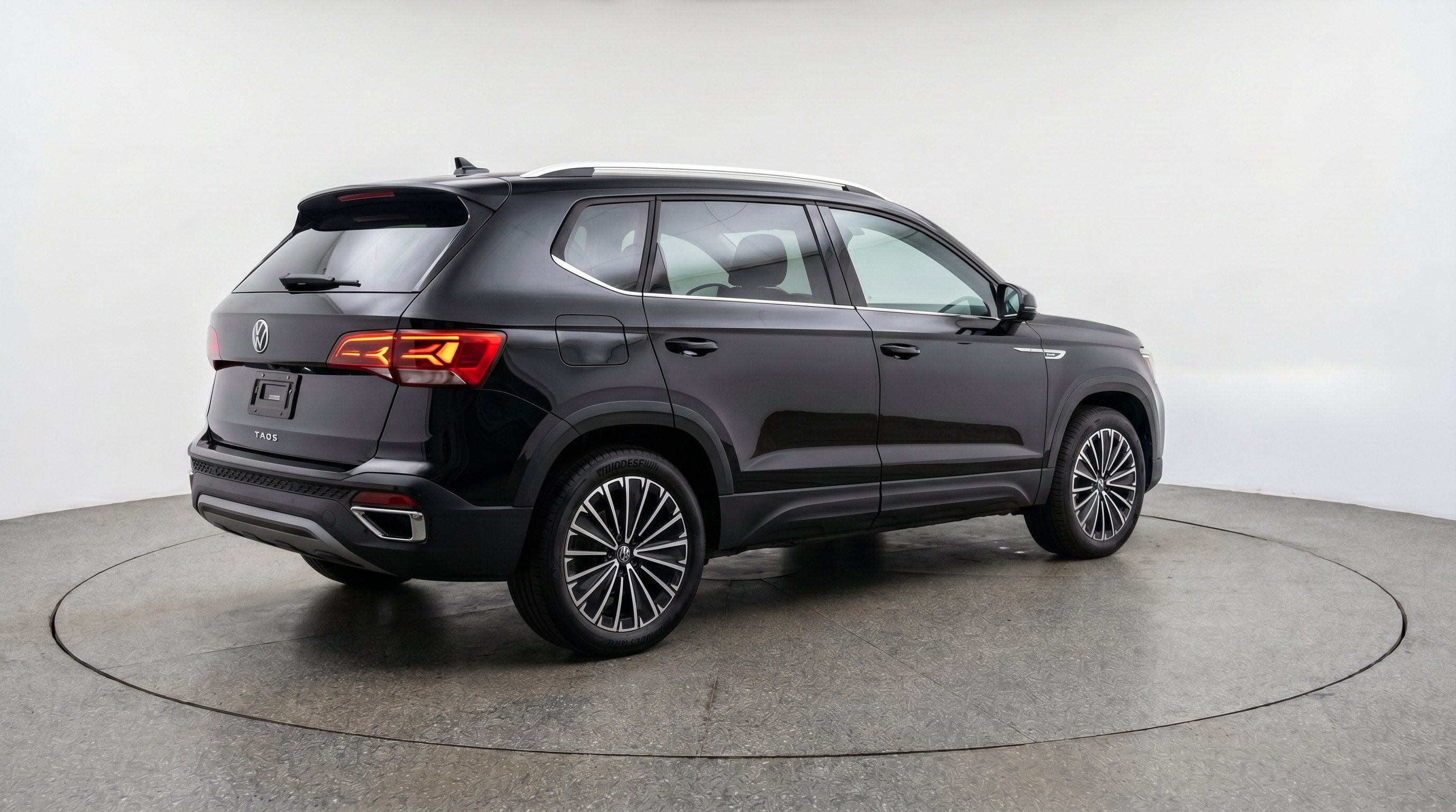 Thumbnail: 2026 Volkswagen Taos - 9