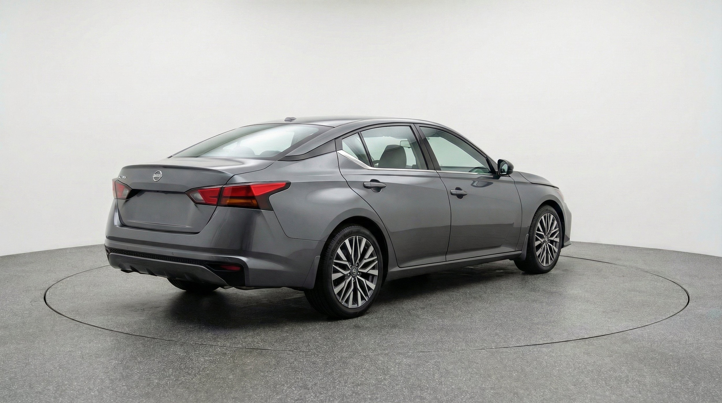 Thumbnail: 2025 Nissan Altima - 9
