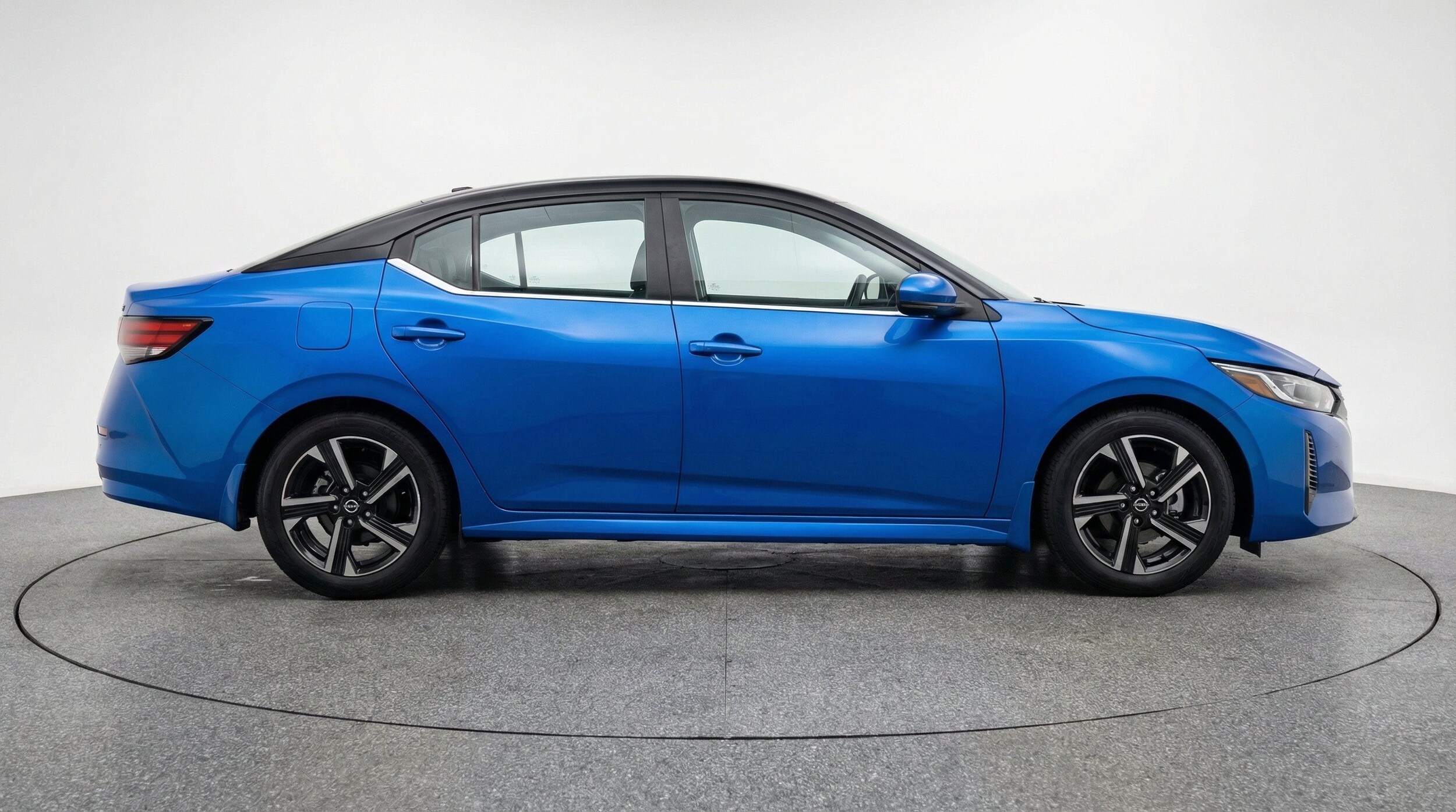 Thumbnail: 2025 Nissan Sentra - 11