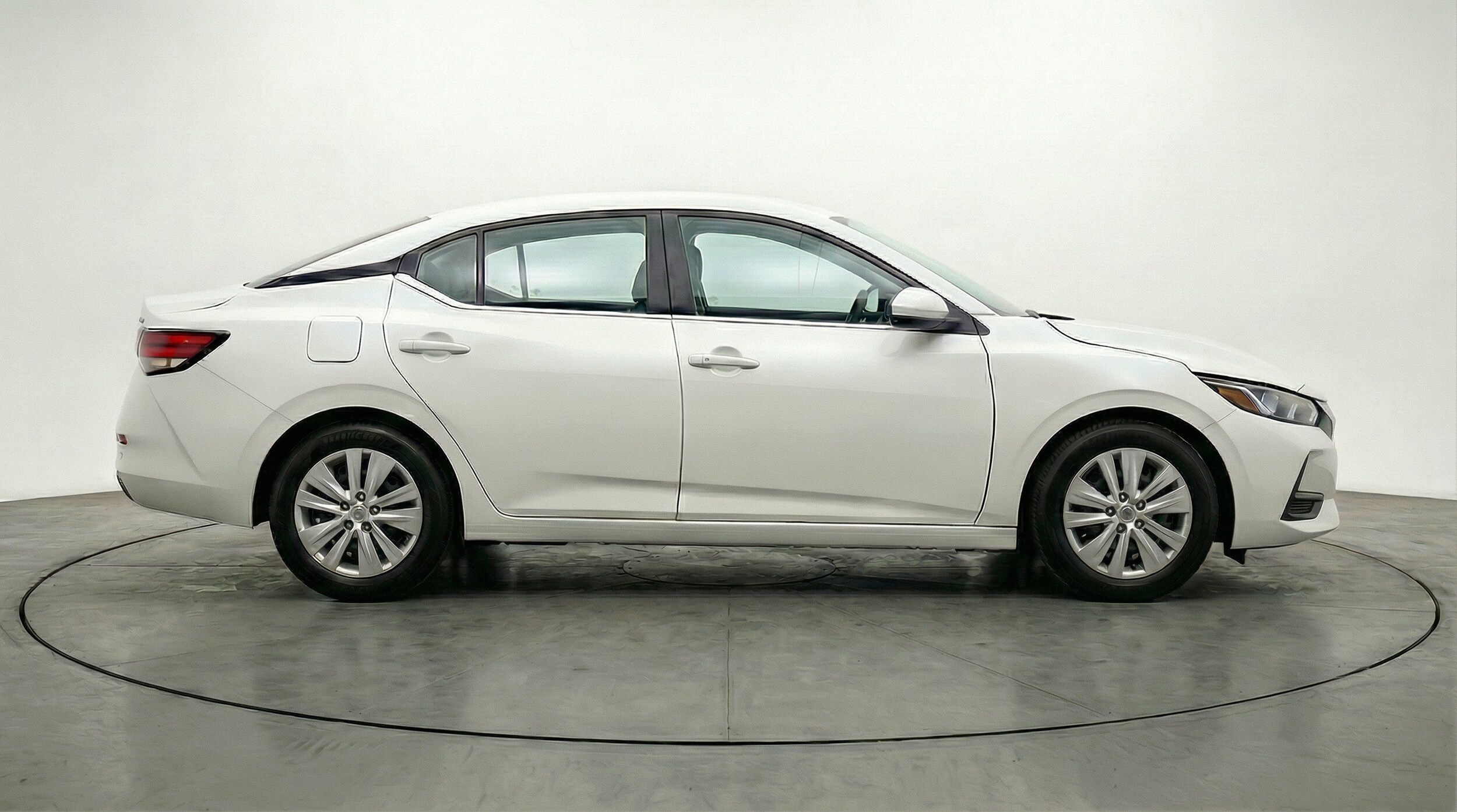 Thumbnail: 2025 Nissan Sentra - 10