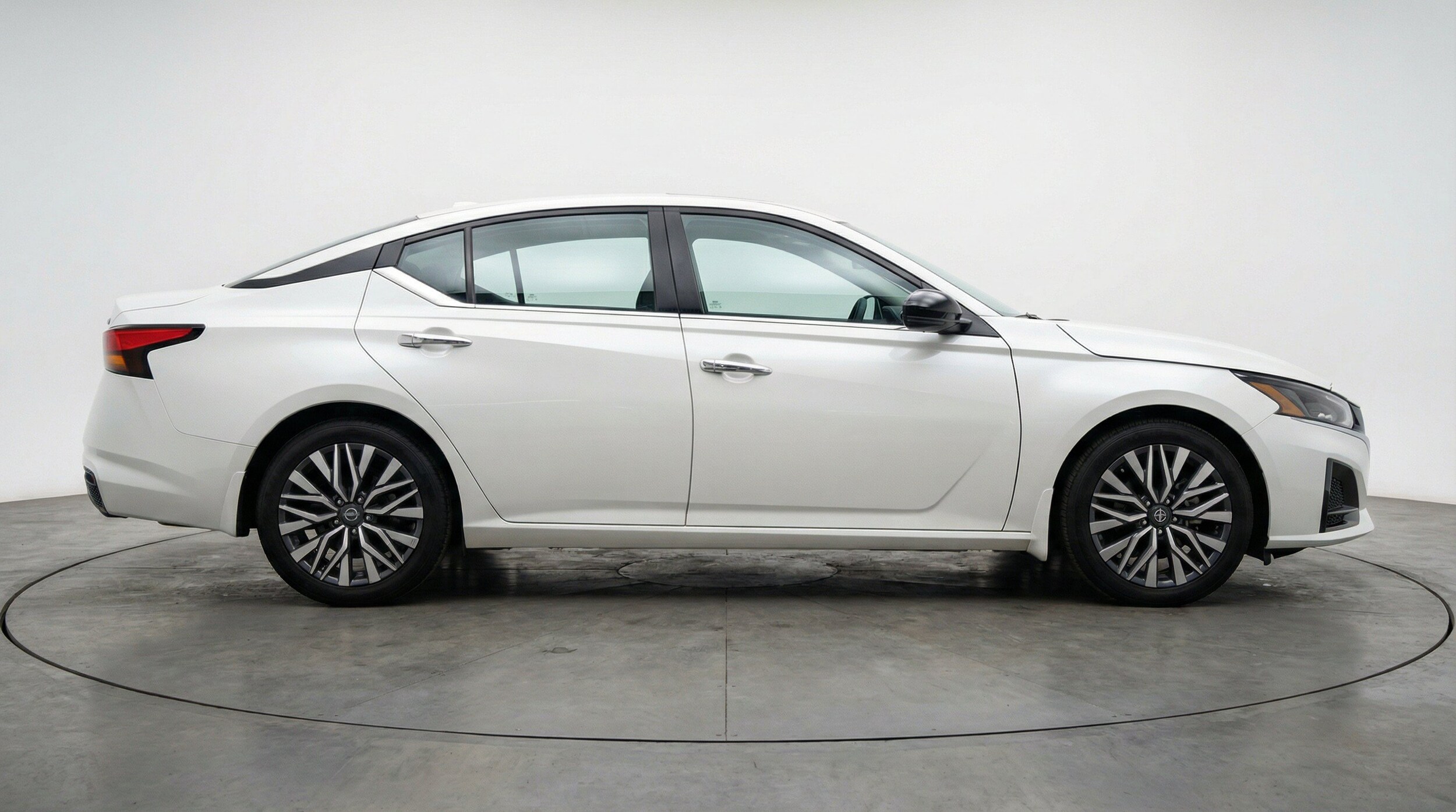 Thumbnail: 2025 Nissan Altima - 11