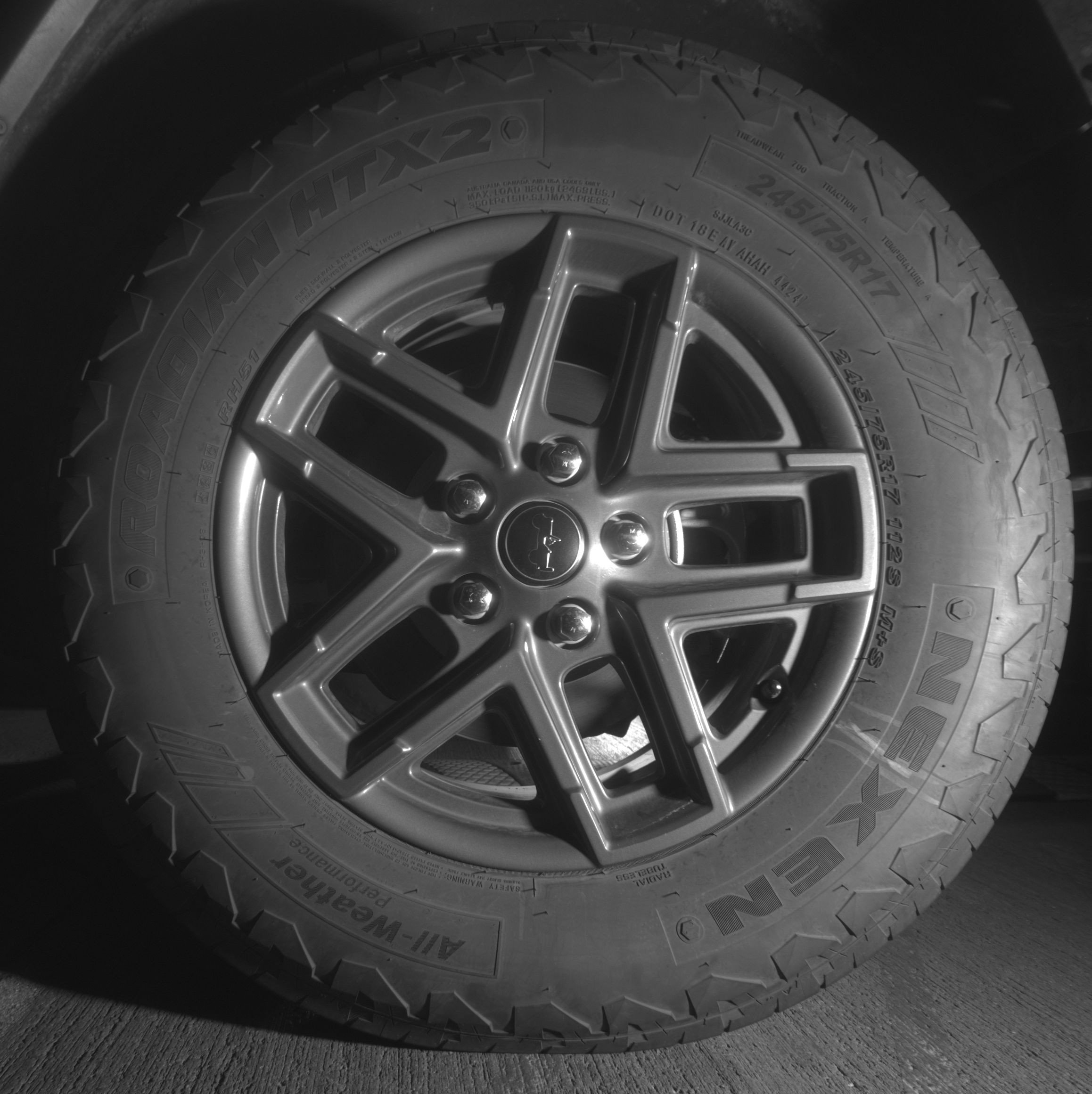 Thumbnail: 2025 Jeep Wrangler - 14