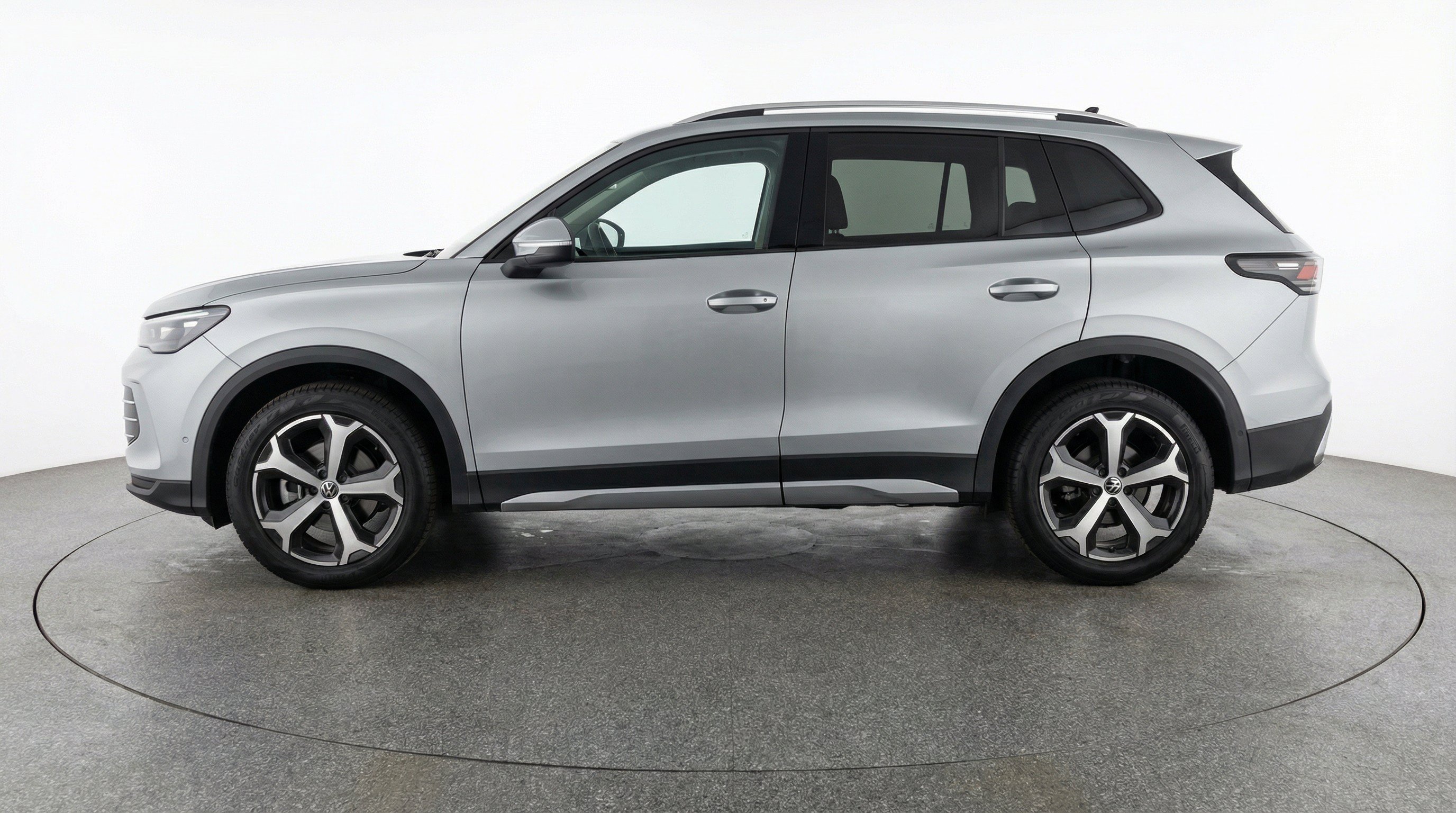 Thumbnail: 2026 Volkswagen Tiguan - 5