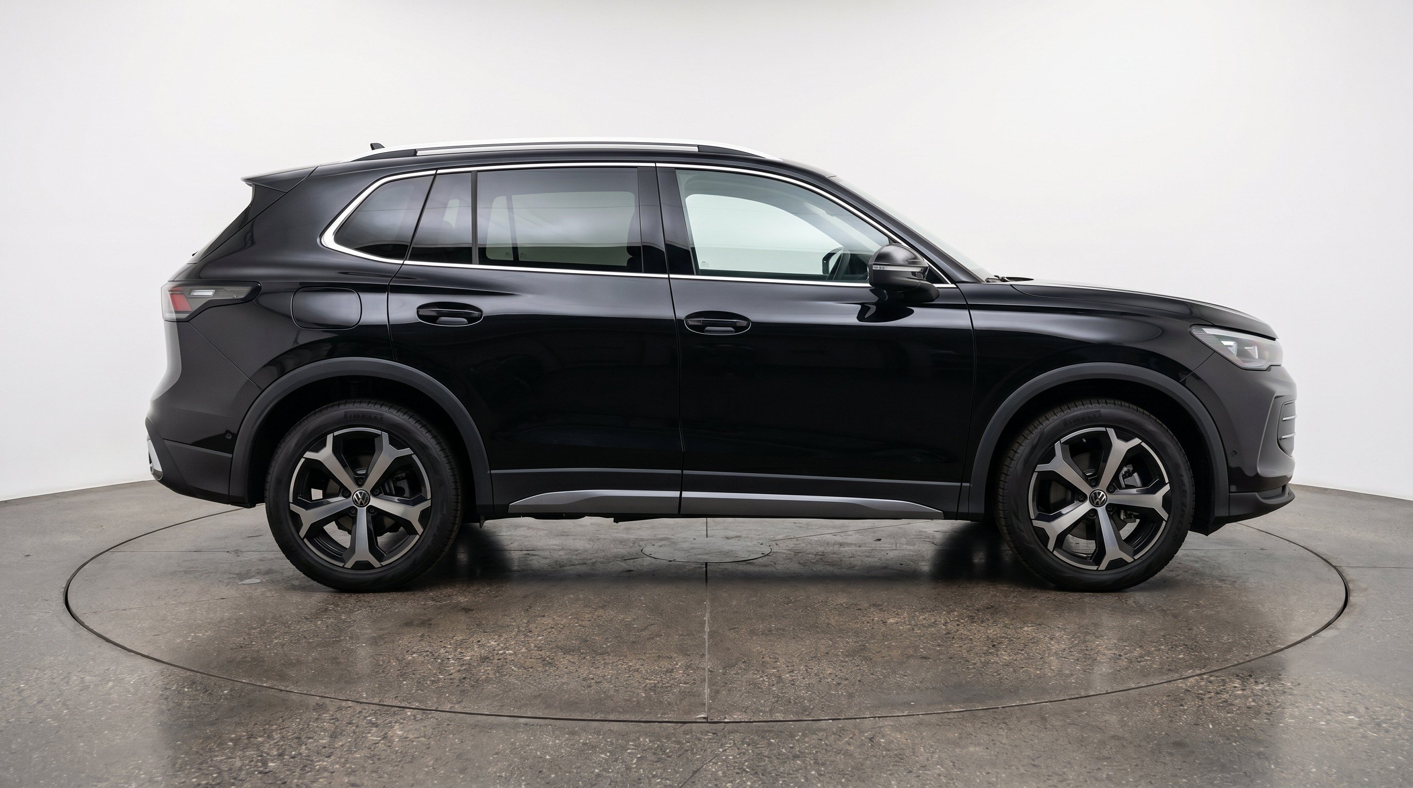 Thumbnail: 2026 Volkswagen Tiguan - 10