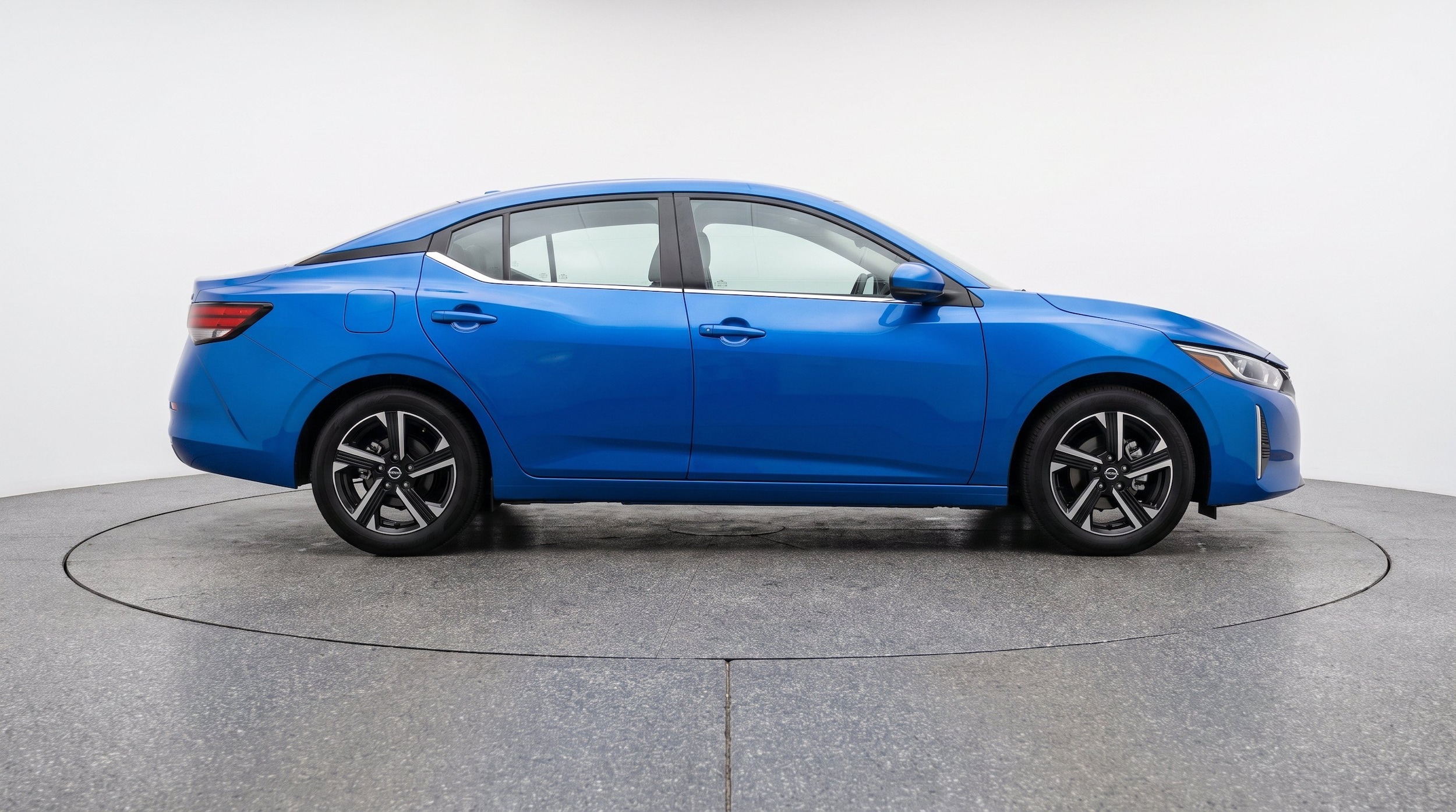 Thumbnail: 2025 Nissan Sentra - 10