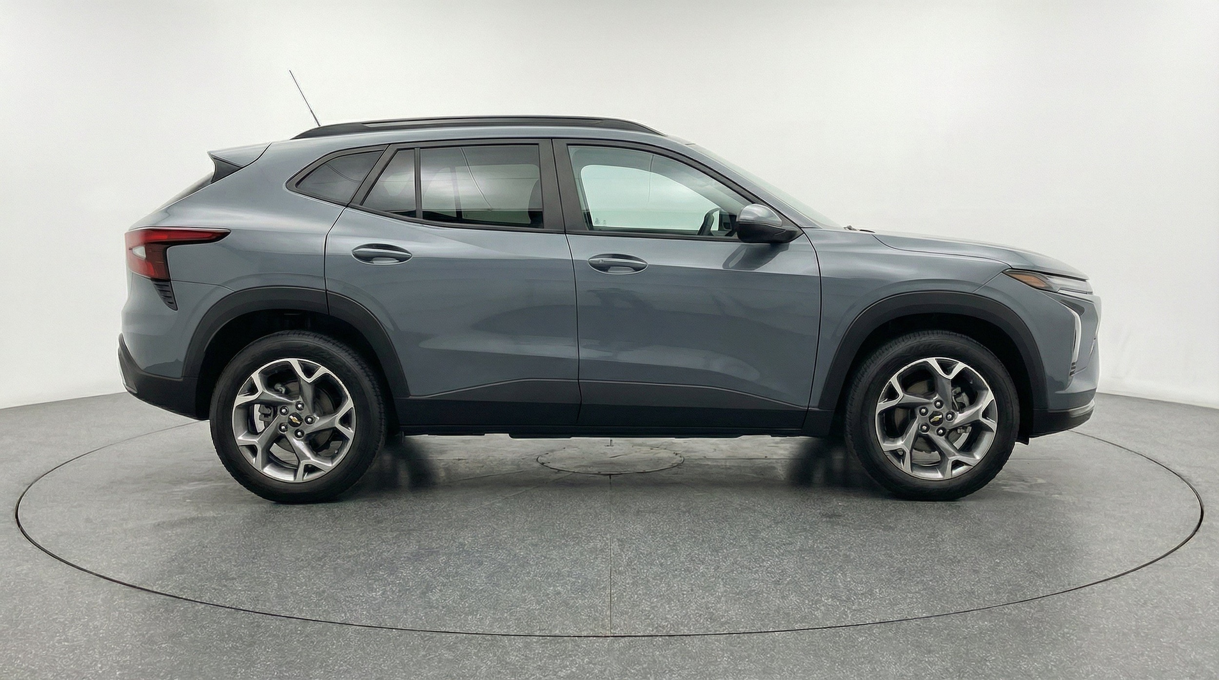 Thumbnail: 2025 Chevrolet Trax - 10