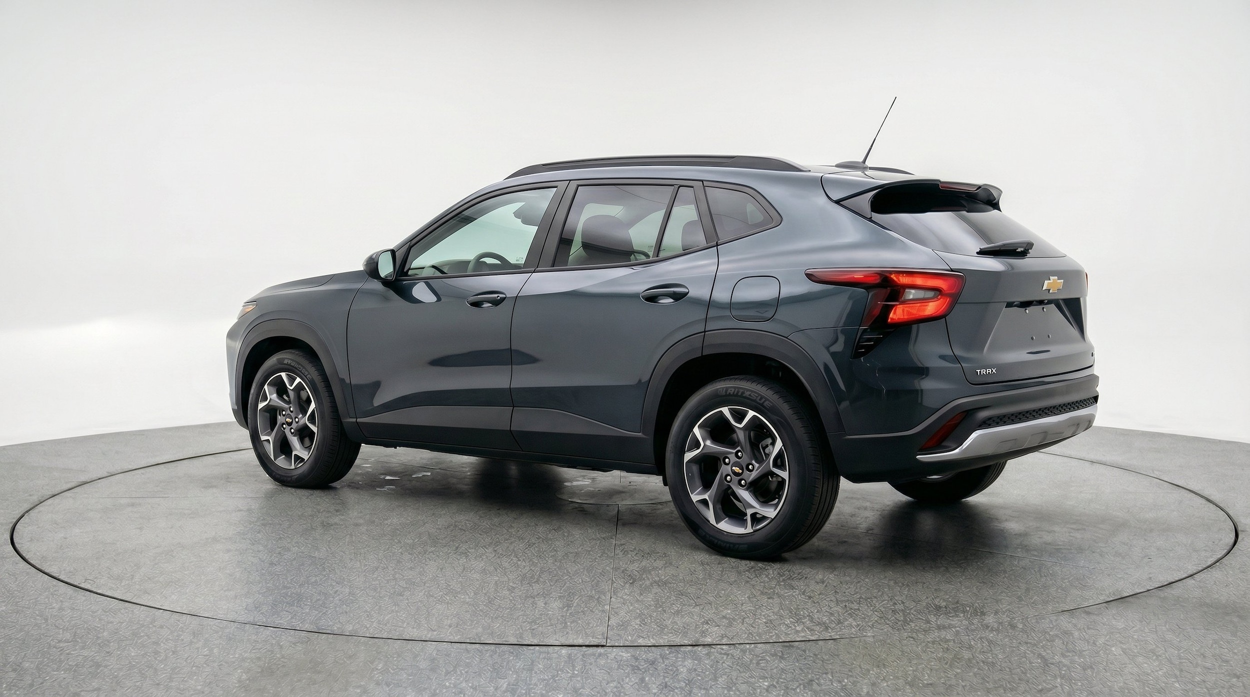 Thumbnail: 2025 Chevrolet Trax - 6