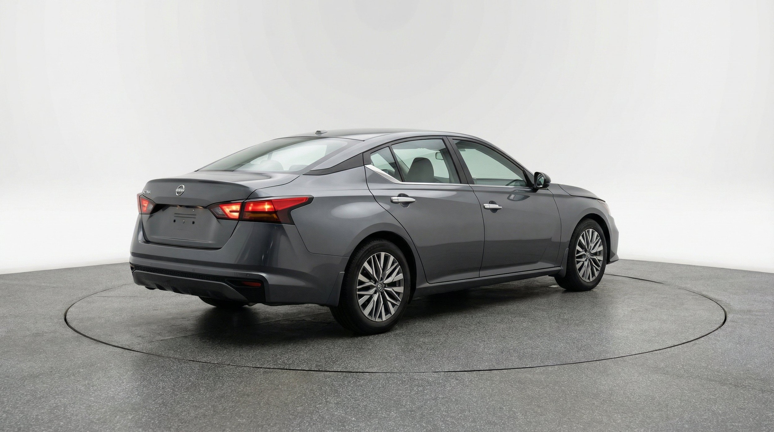 Thumbnail: 2025 Nissan Altima - 9