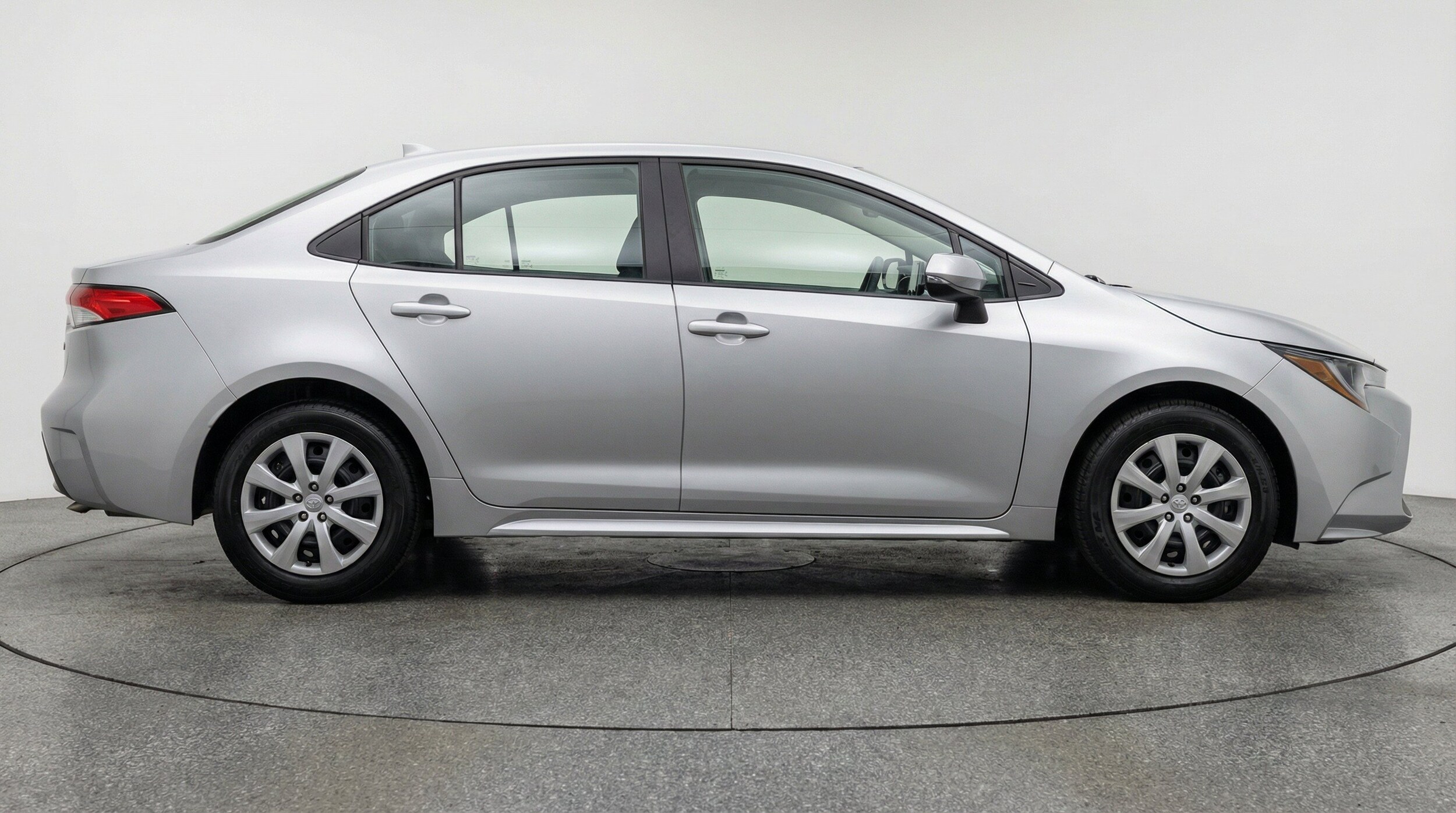 Thumbnail: 2025 Toyota Corolla - 11