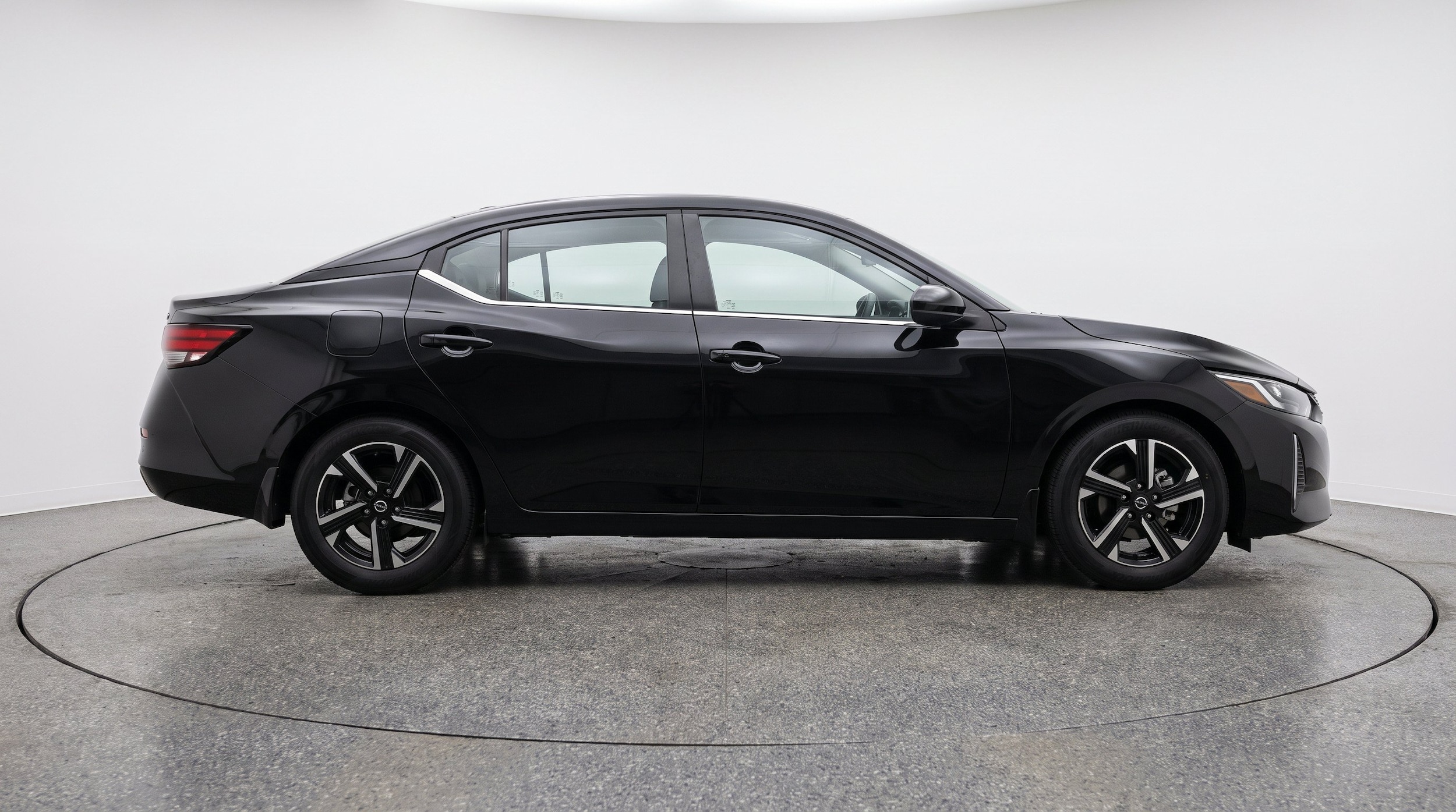 Thumbnail: 2025 Nissan Sentra - 10