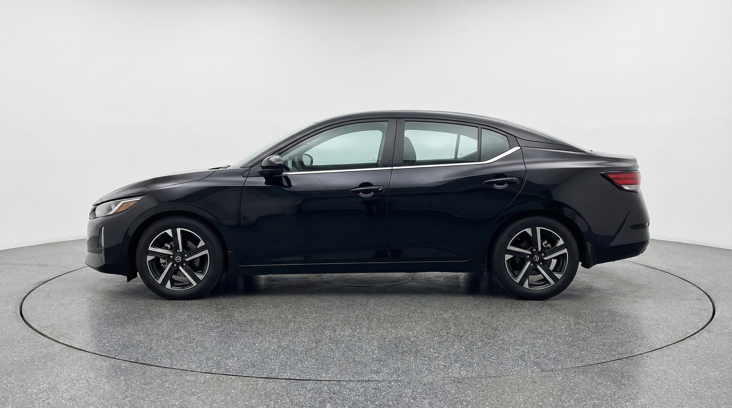 Thumbnail: 2025 Nissan Sentra - 5