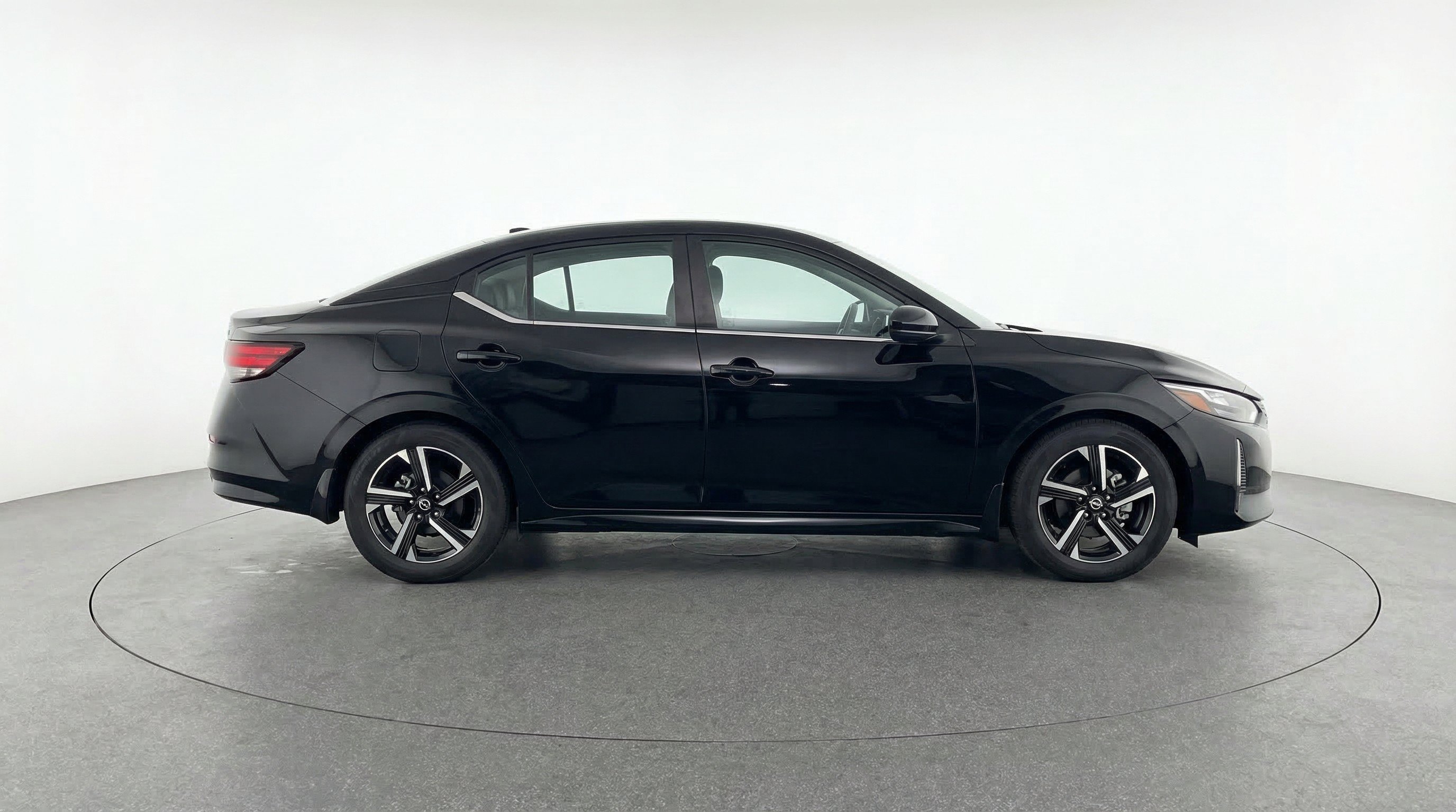 Thumbnail: 2025 Nissan Sentra - 10
