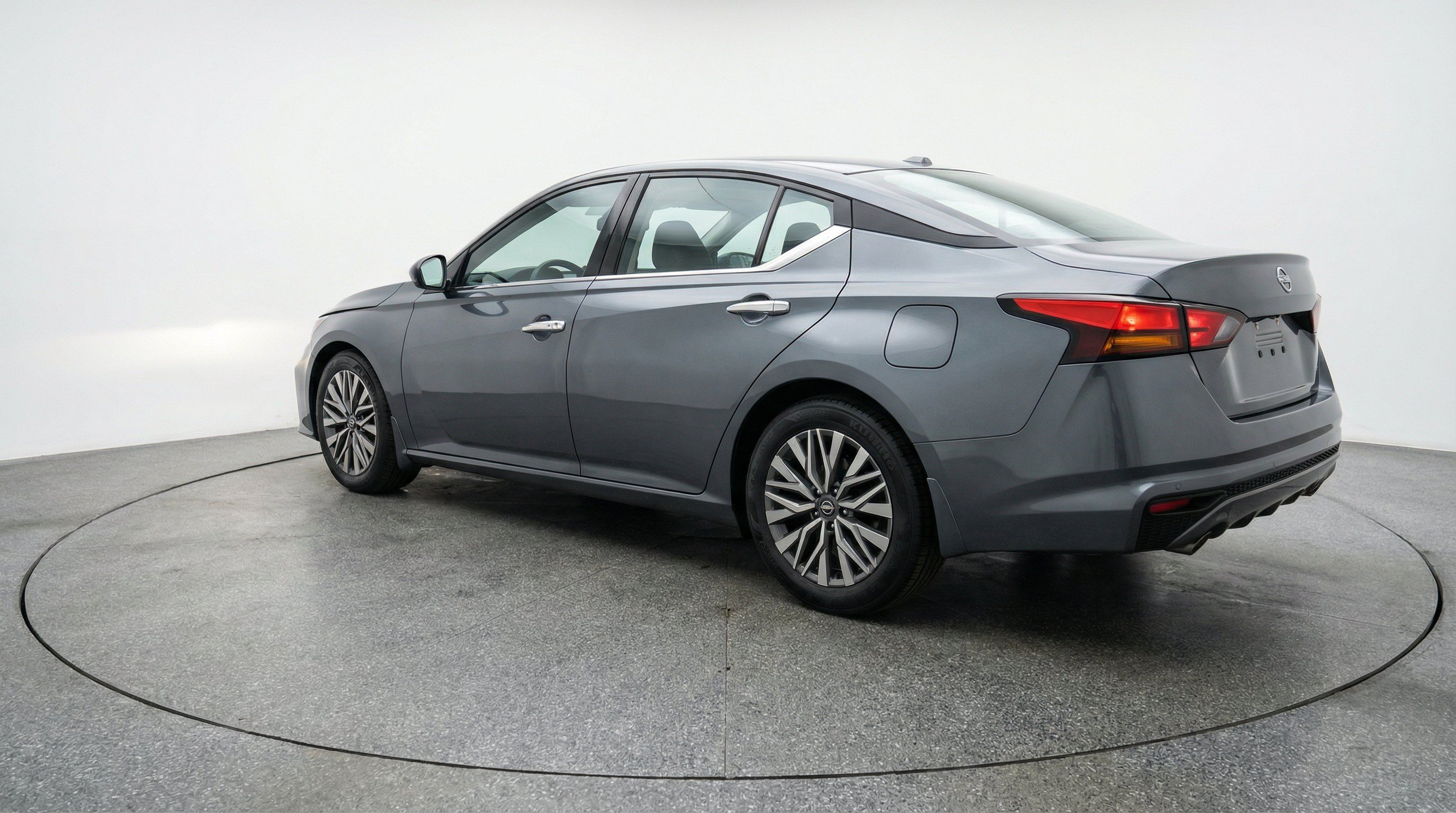 Thumbnail: 2025 Nissan Altima - 6
