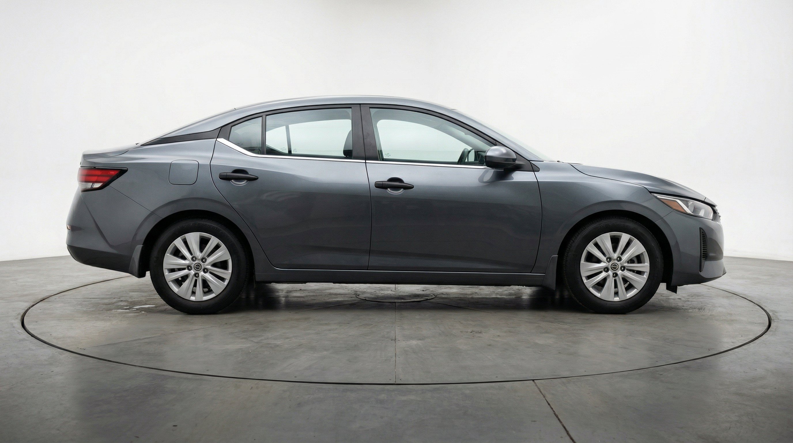 Thumbnail: 2025 Nissan Sentra - 10