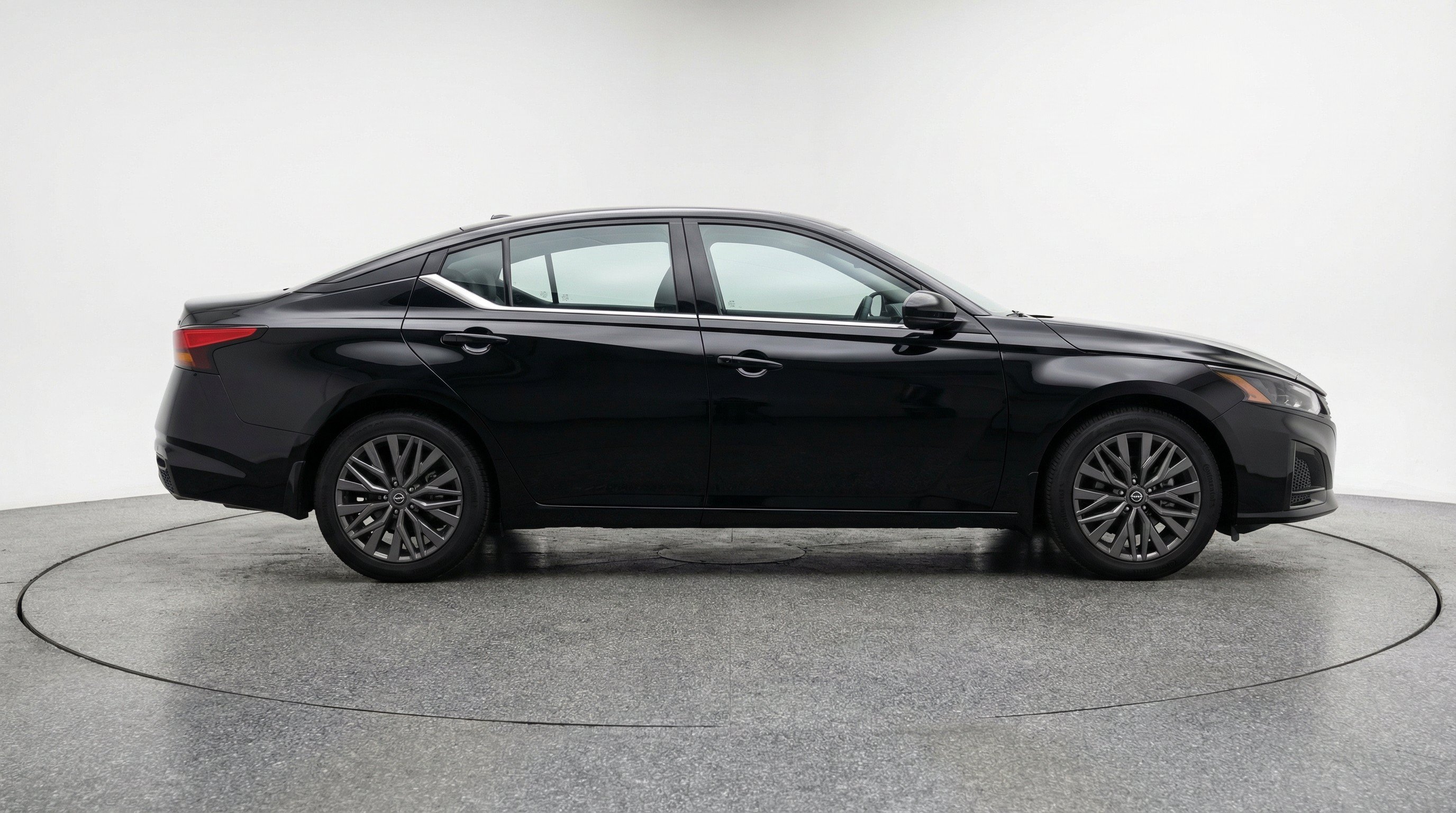 Thumbnail: 2025 Nissan Altima - 10