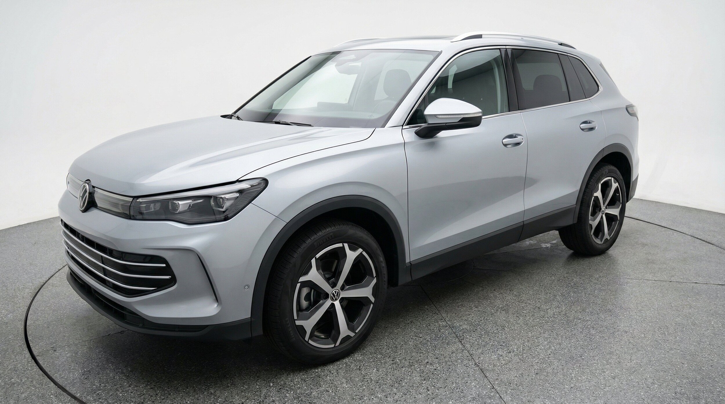 Thumbnail: 2026 Volkswagen Tiguan - 3