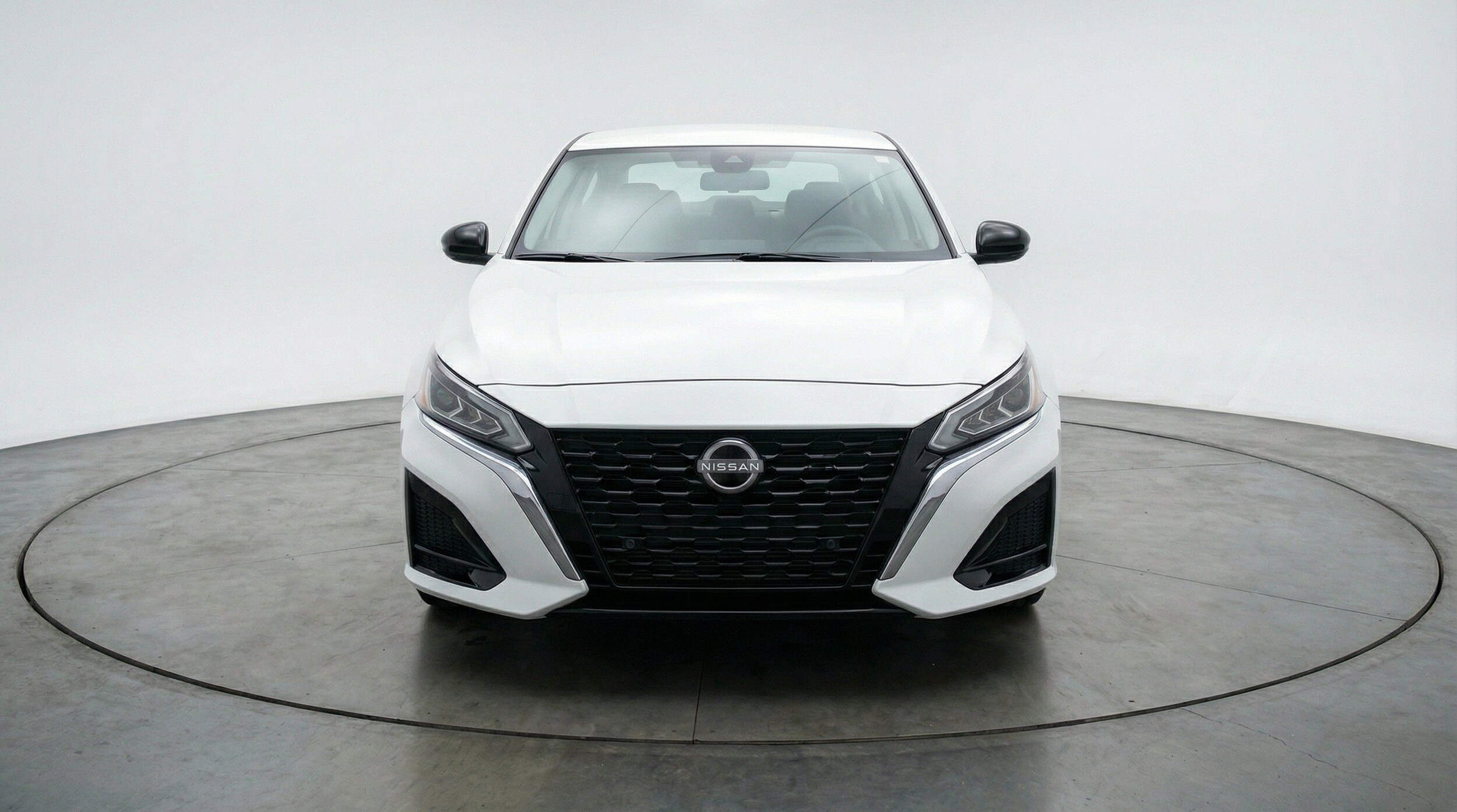 Thumbnail: 2025 Nissan Altima - 2