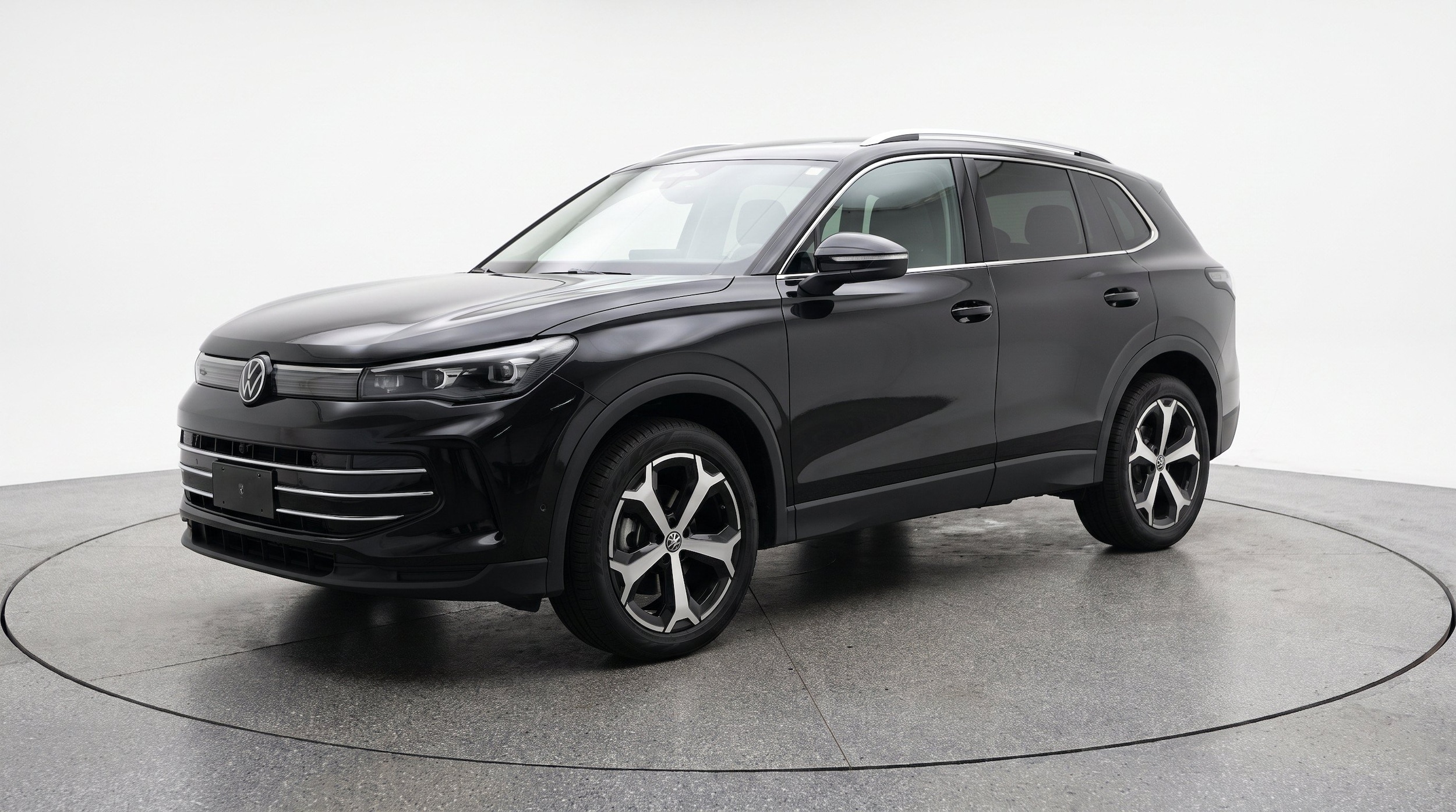 Thumbnail: 2026 Volkswagen Tiguan - 3