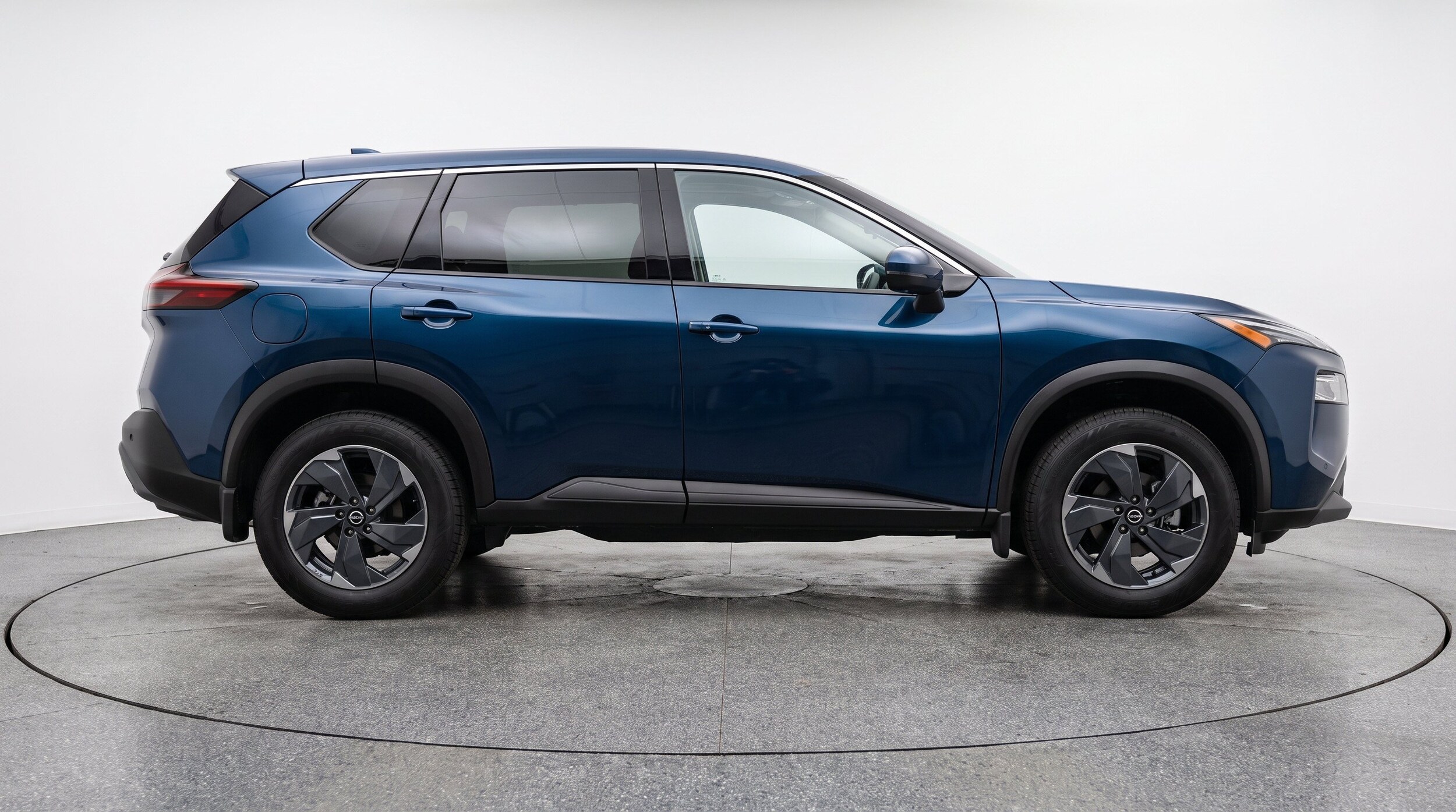 Thumbnail: 2025 Nissan Rogue - 10
