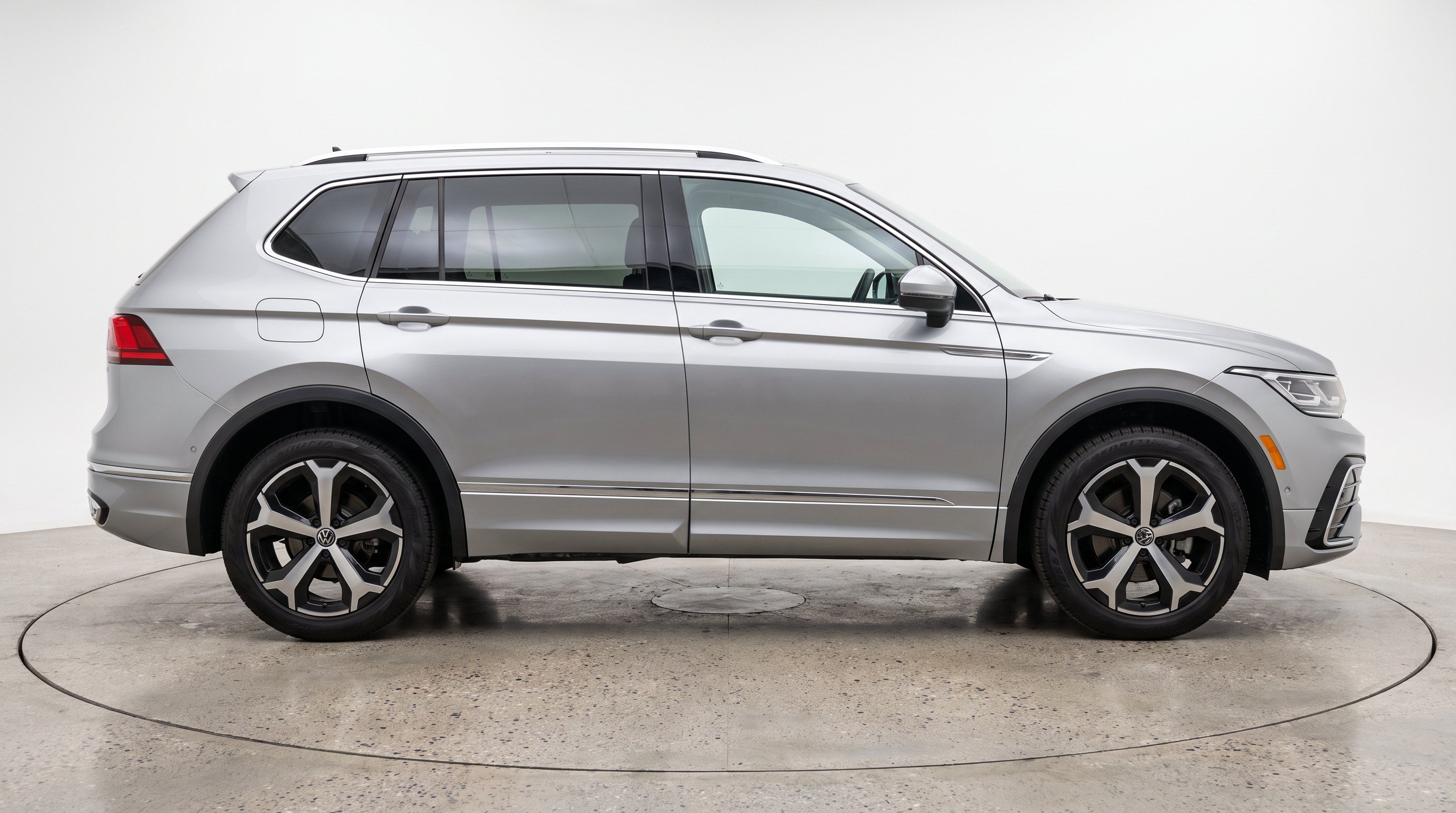 Thumbnail: 2026 Volkswagen Tiguan - 10