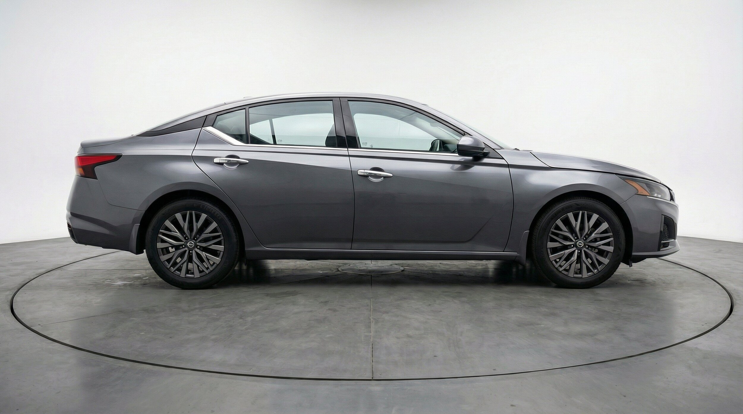 Thumbnail: 2025 Nissan Altima - 10