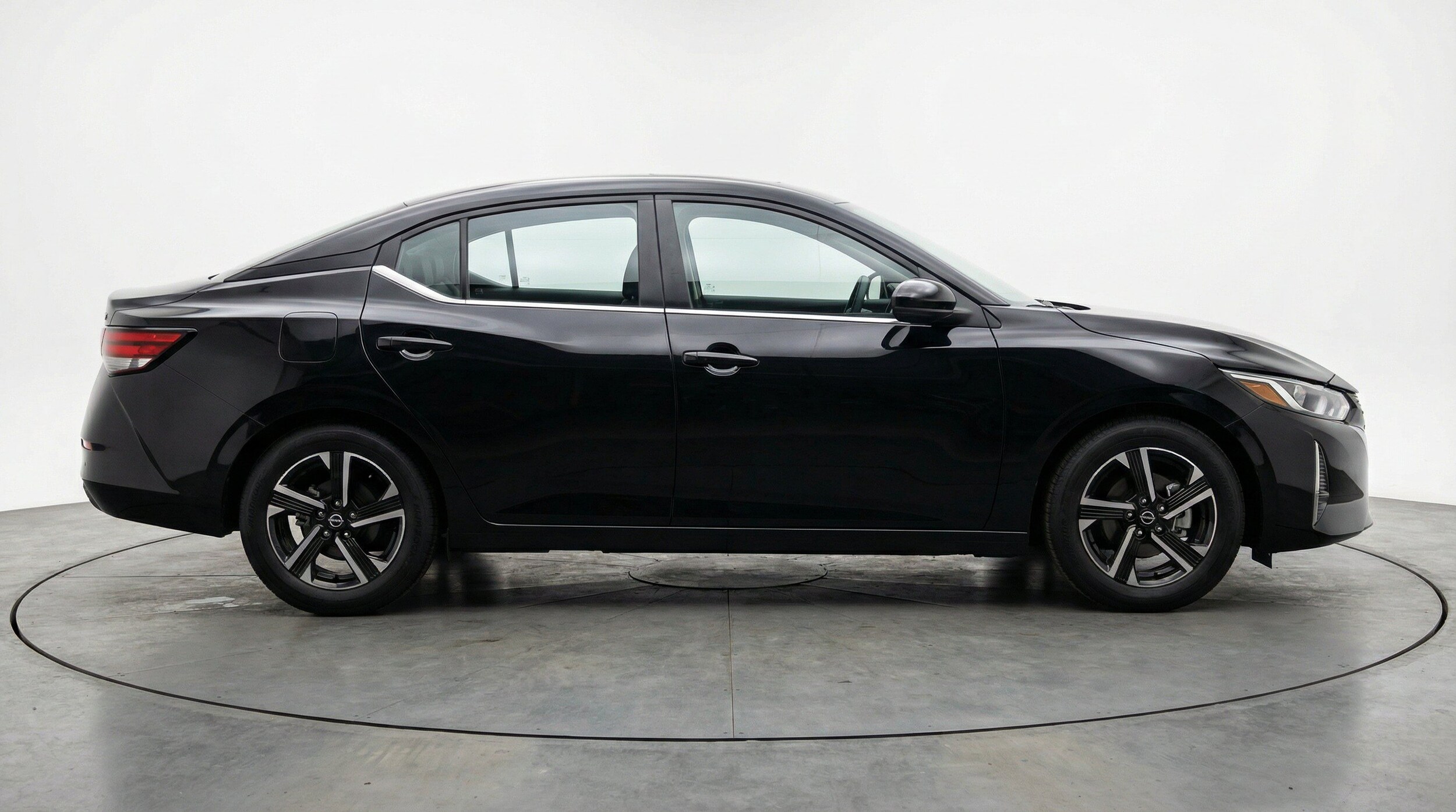 Thumbnail: 2025 Nissan Sentra - 11