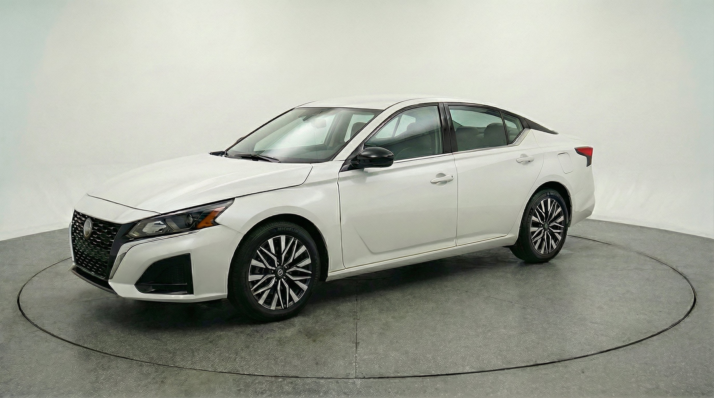 Thumbnail: 2025 Nissan Altima - 3