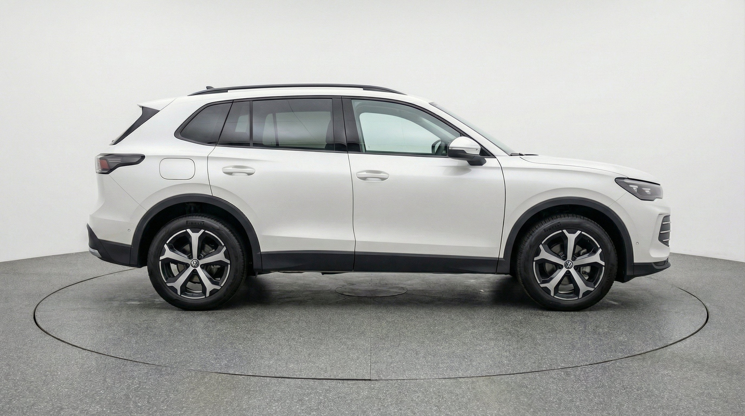Thumbnail: 2026 Volkswagen Tiguan - 10