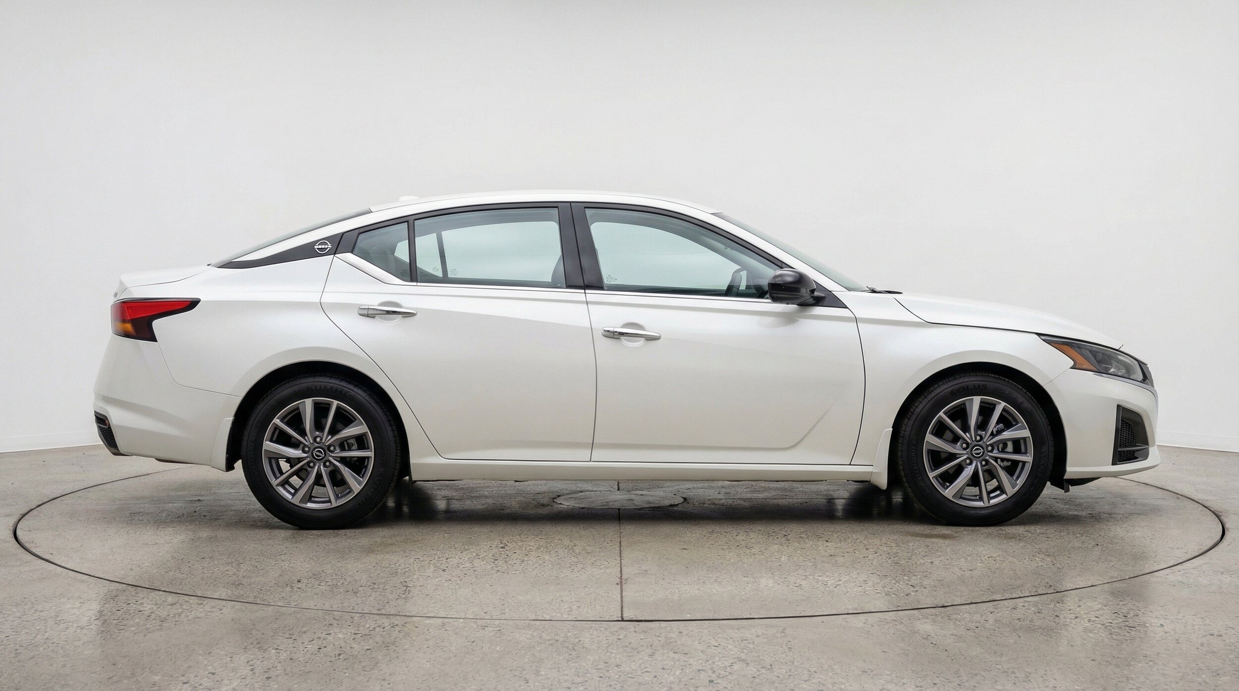 Thumbnail: 2025 Nissan Altima - 10