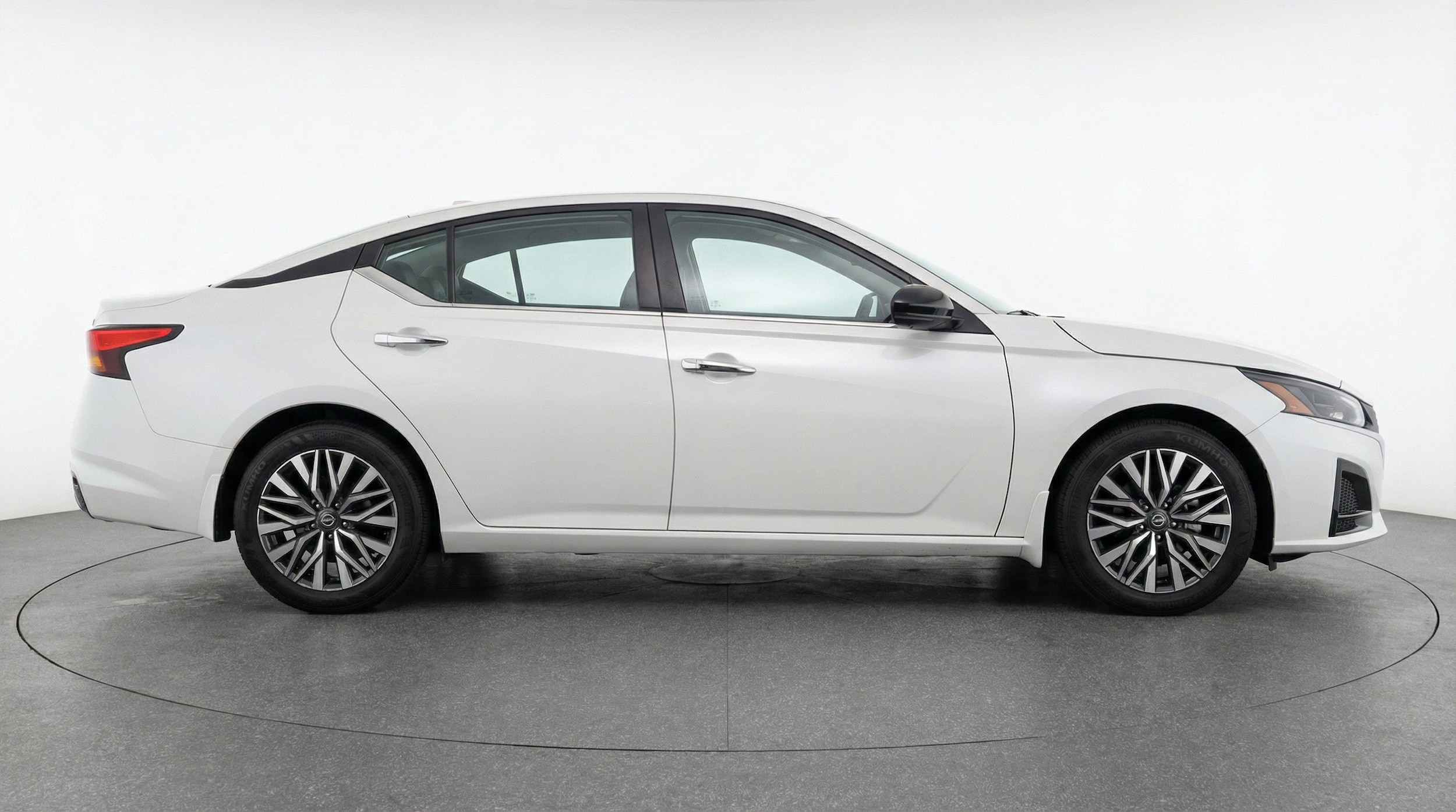Thumbnail: 2025 Nissan Altima - 11