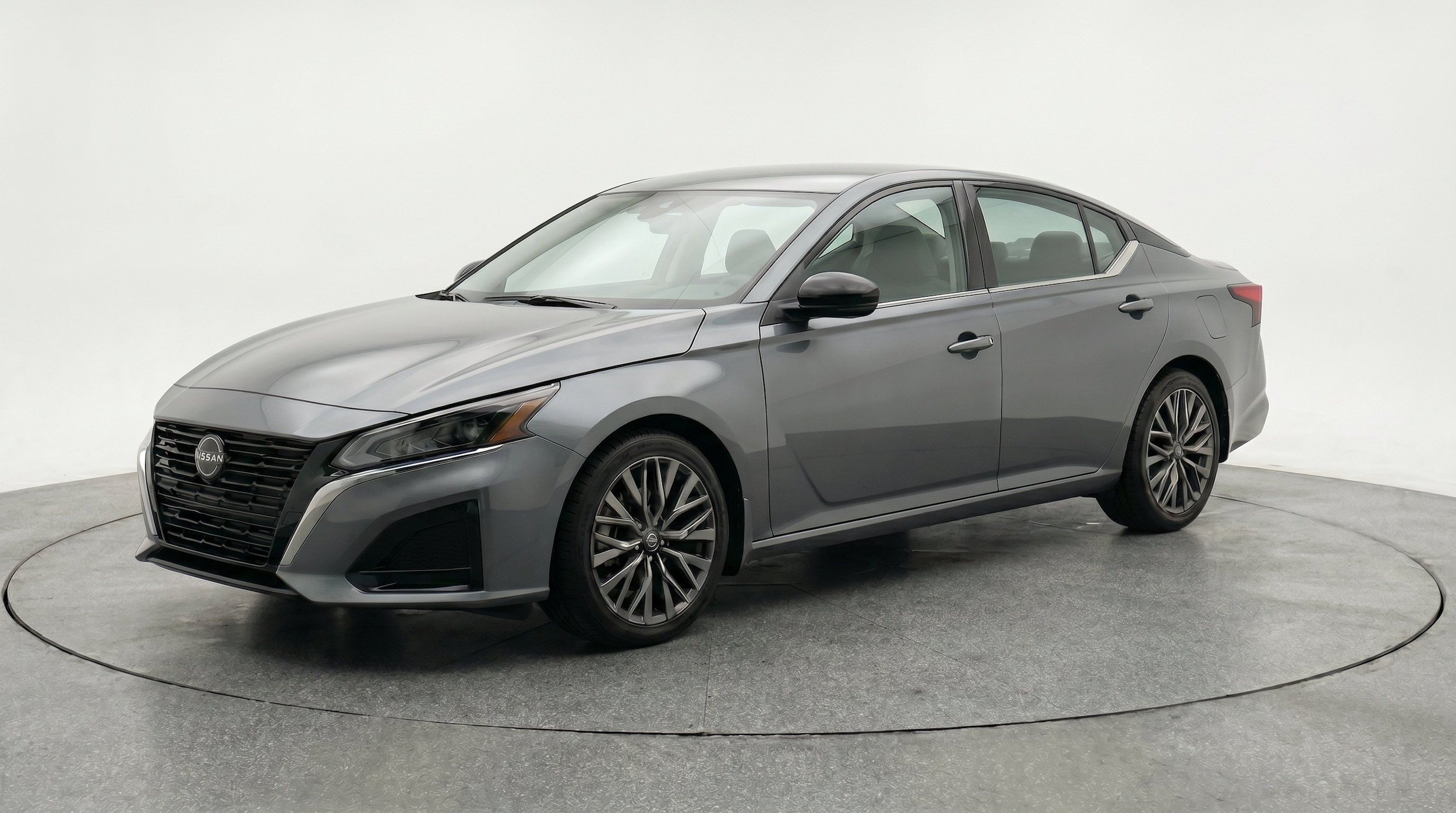 Thumbnail: 2025 Nissan Altima - 3