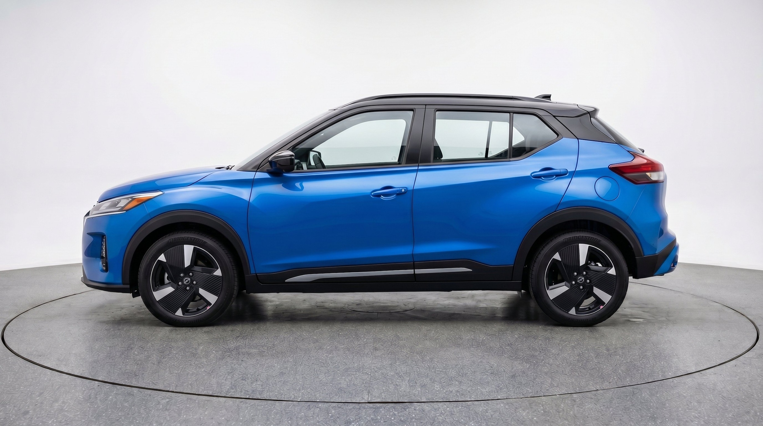 Thumbnail: 2026 Nissan Kicks - 5