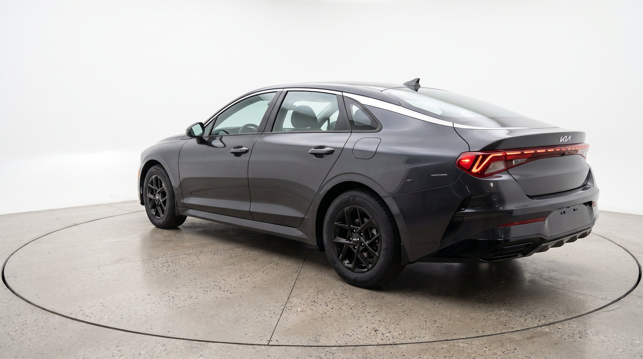 Thumbnail: 2025 Kia K5 - 6