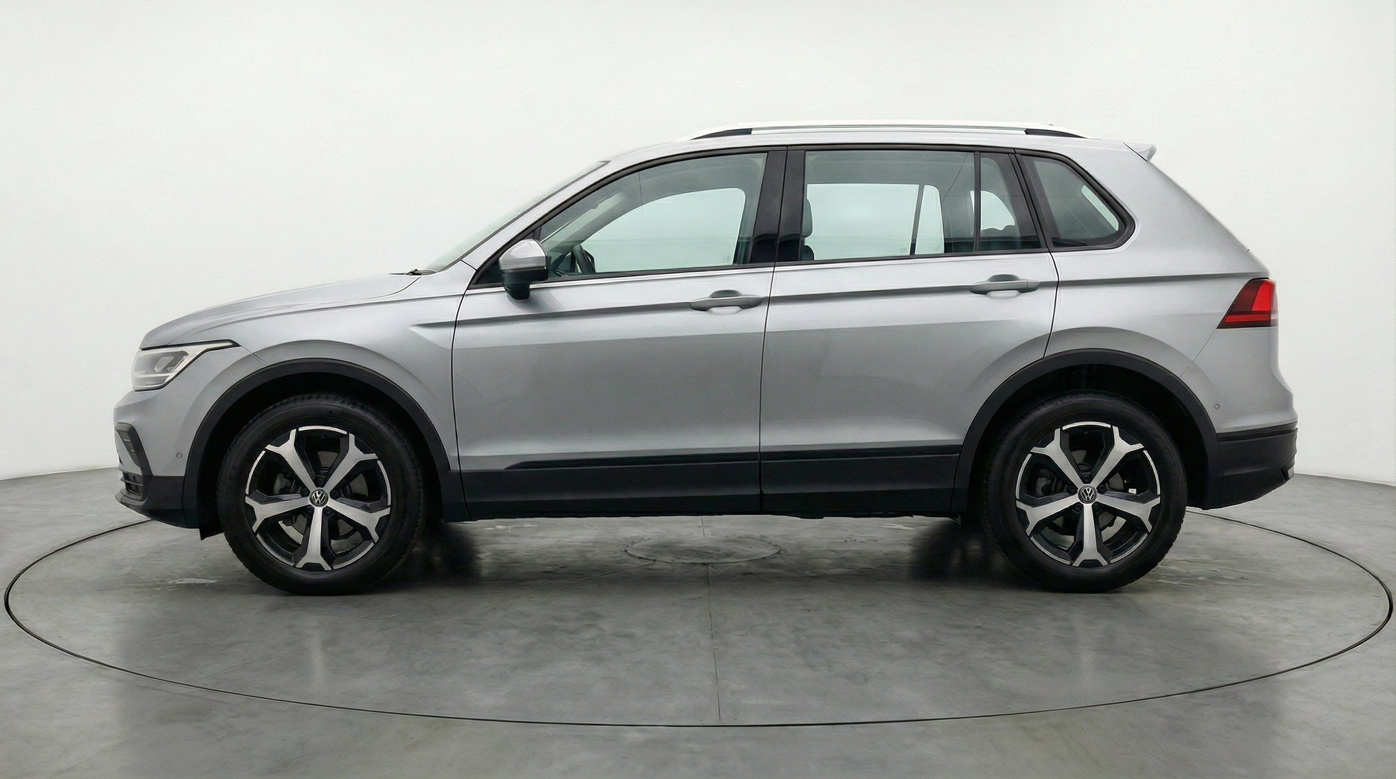 Thumbnail: 2026 Volkswagen Tiguan - 5