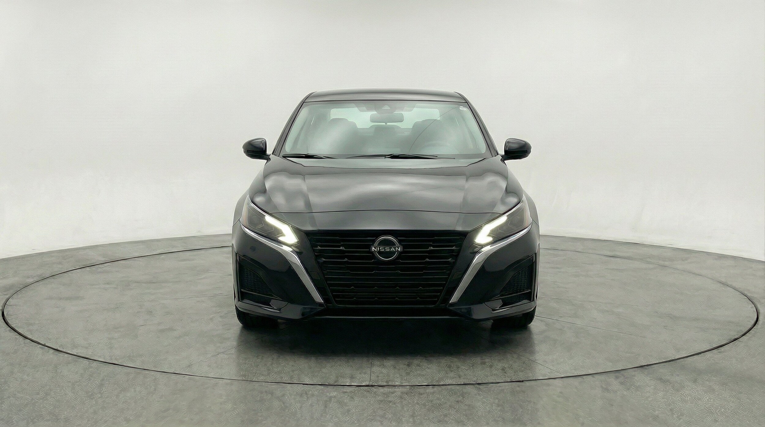 Thumbnail: 2025 Nissan Altima - 2