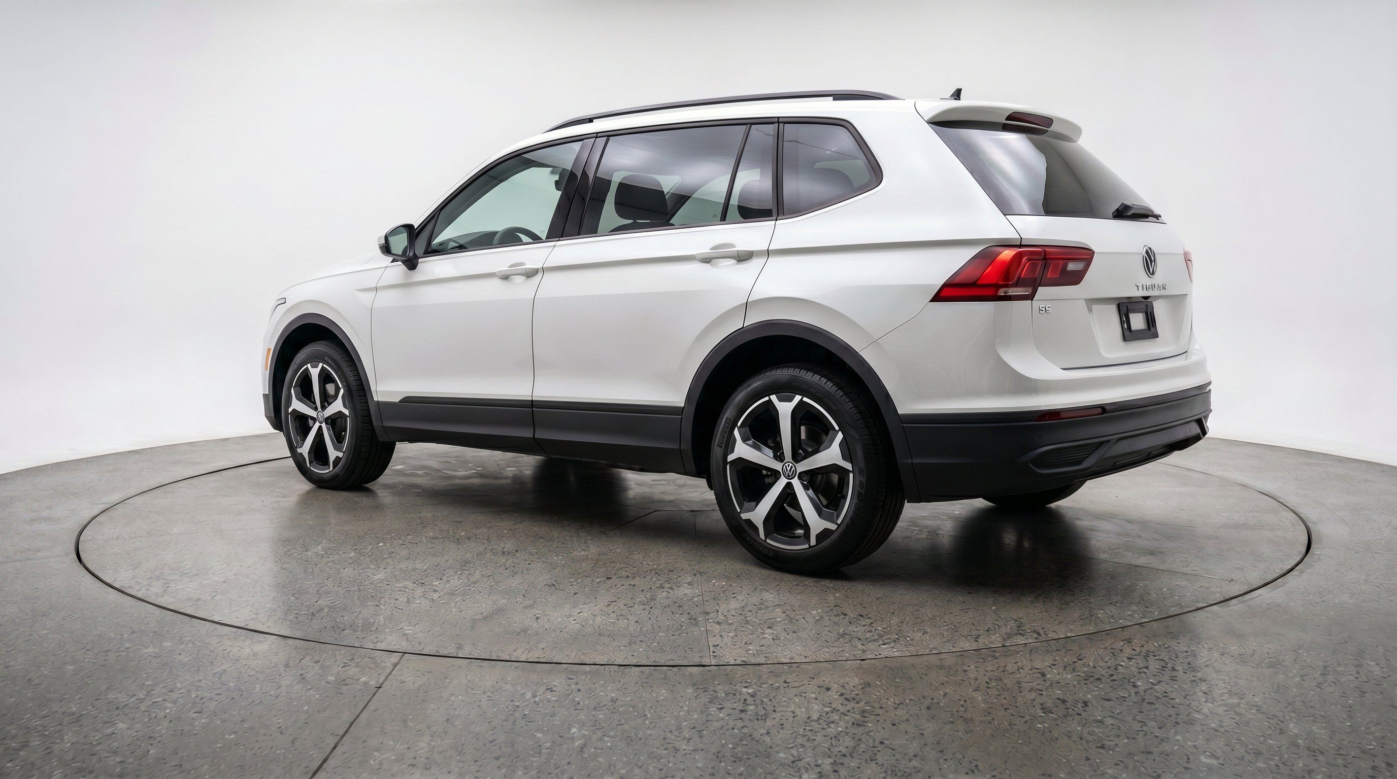 Thumbnail: 2026 Volkswagen Tiguan - 6