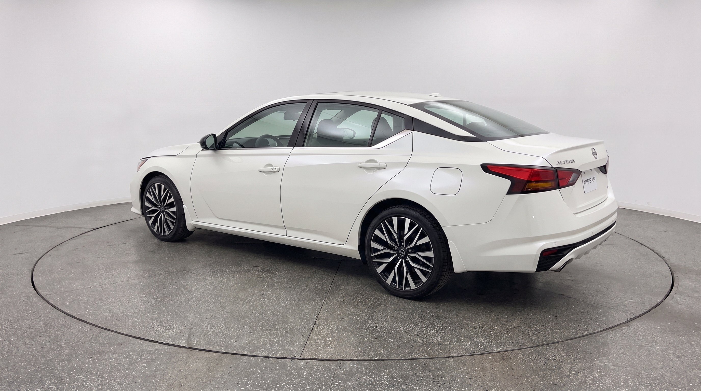 Thumbnail: 2025 Nissan Altima - 6