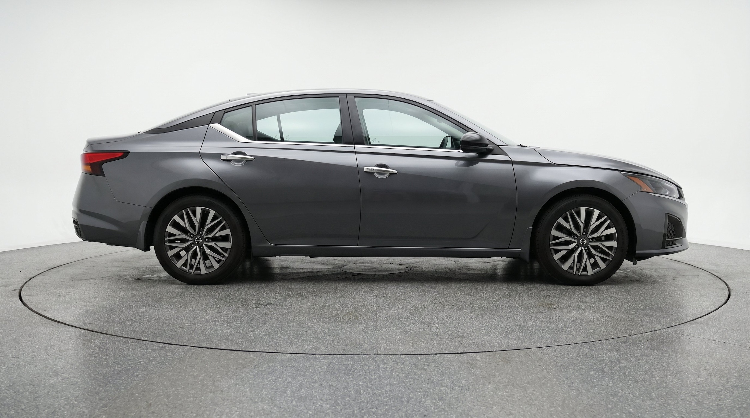 Thumbnail: 2025 Nissan Altima - 10