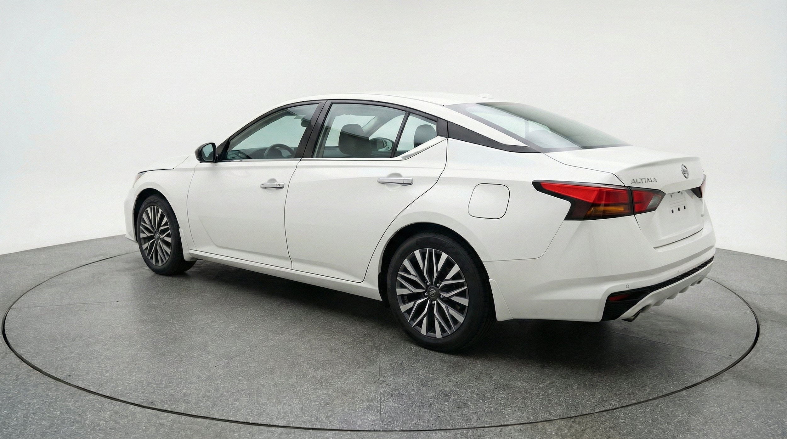 Thumbnail: 2025 Nissan Altima - 6