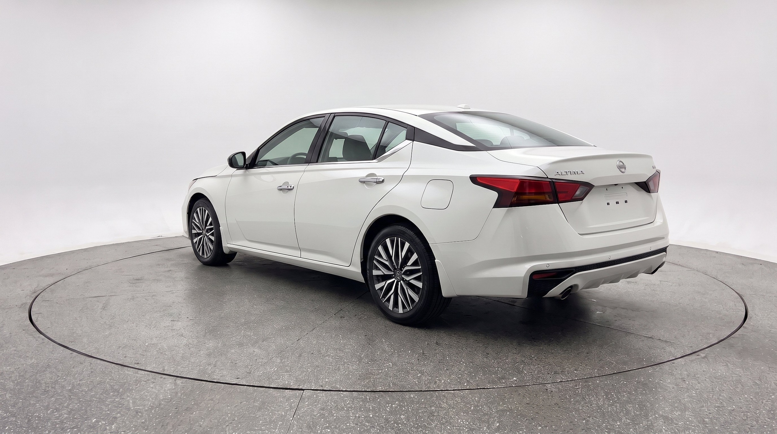 Thumbnail: 2025 Nissan Altima - 6