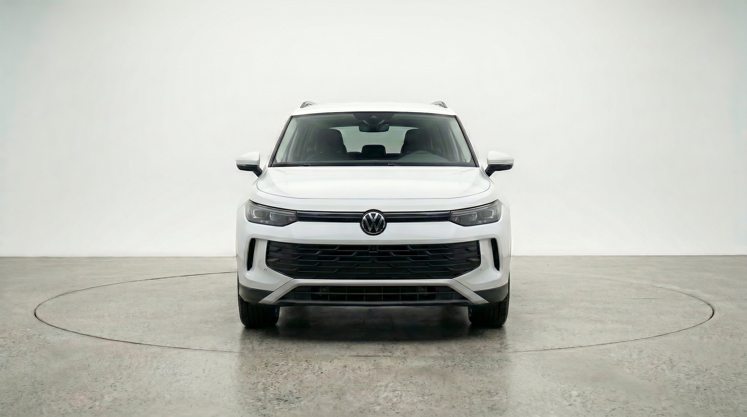 Thumbnail: 2026 Volkswagen Tiguan - 2