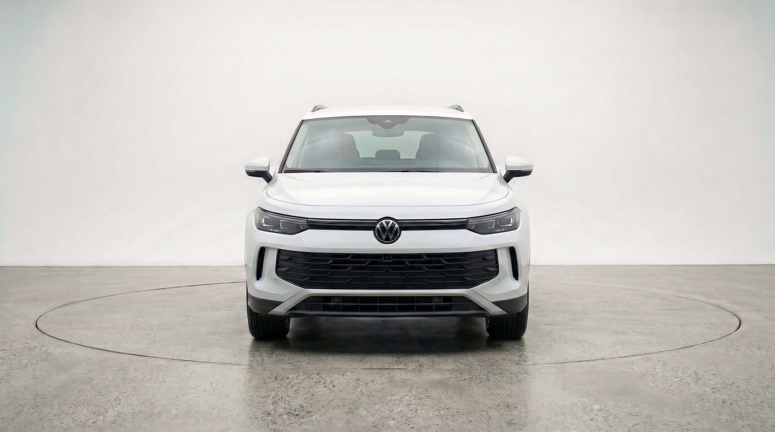 Thumbnail: 2026 Volkswagen Tiguan - 2
