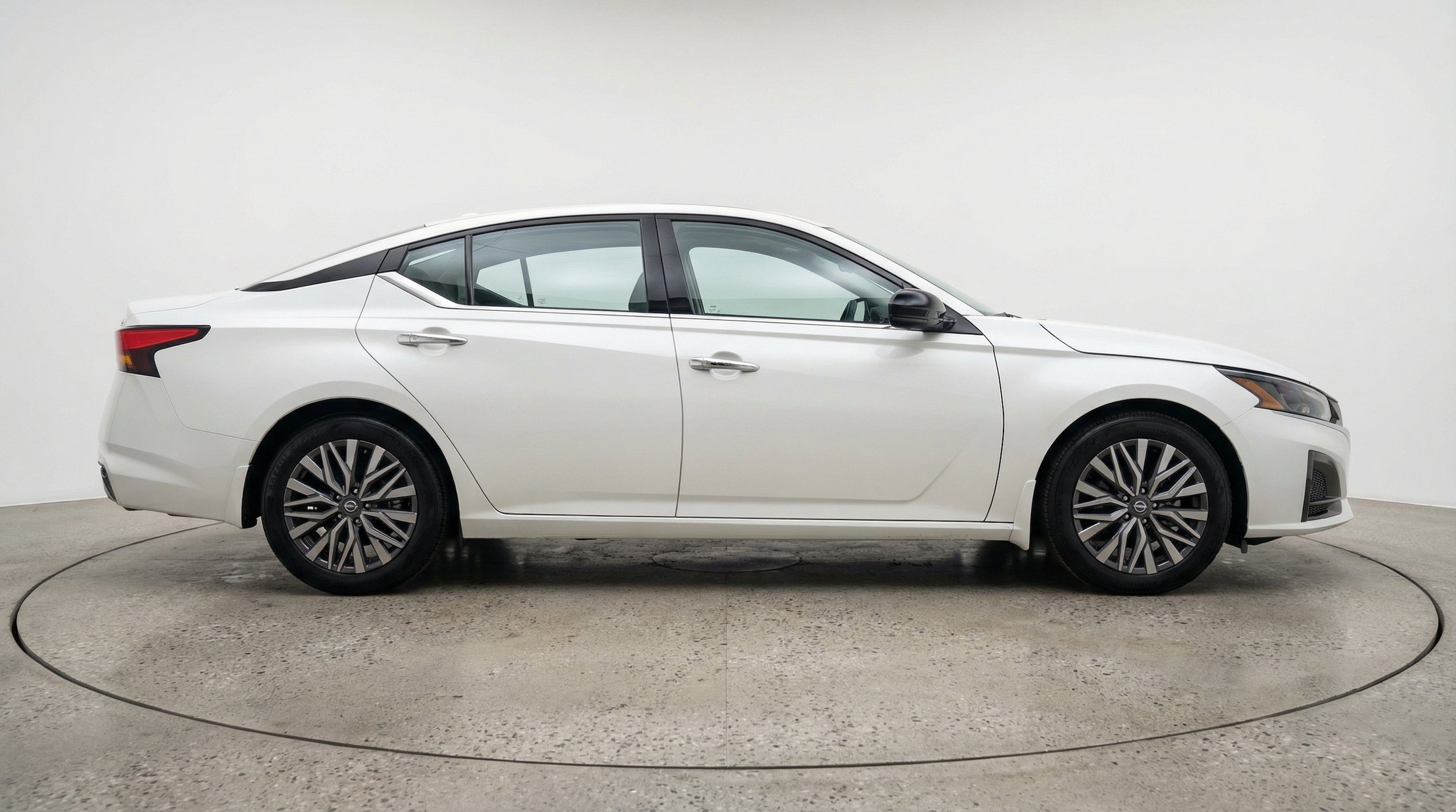 Thumbnail: 2025 Nissan Altima - 10