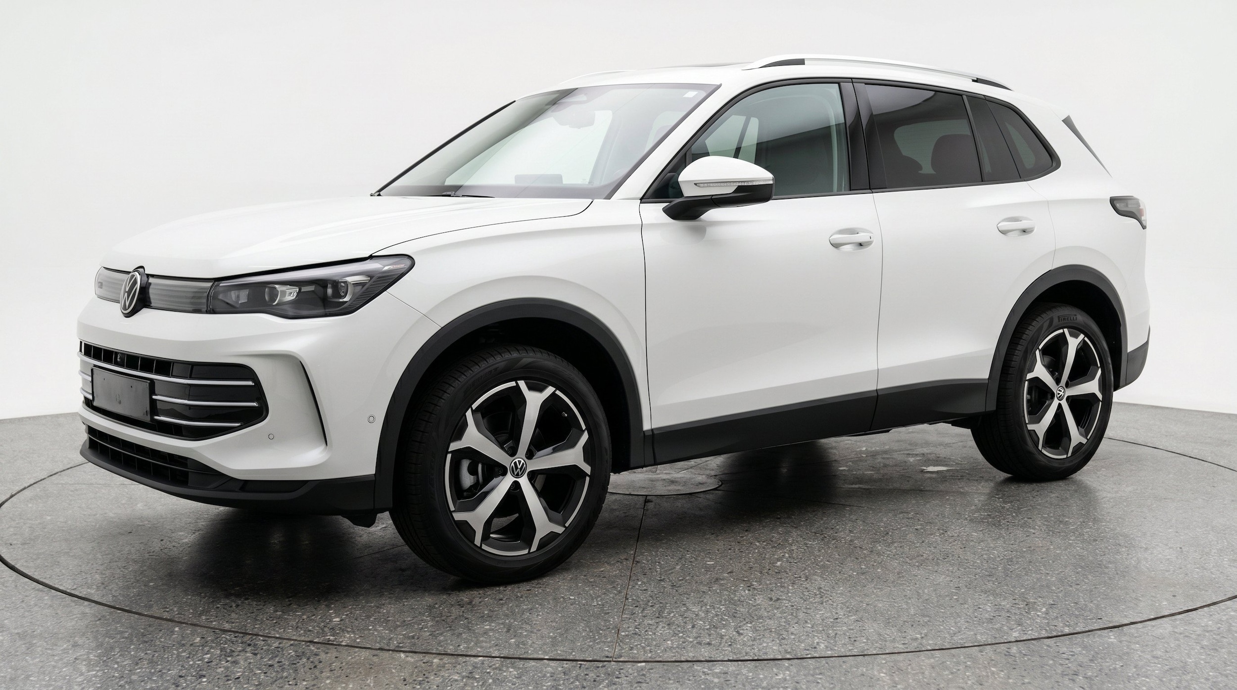 Thumbnail: 2026 Volkswagen Tiguan - 3