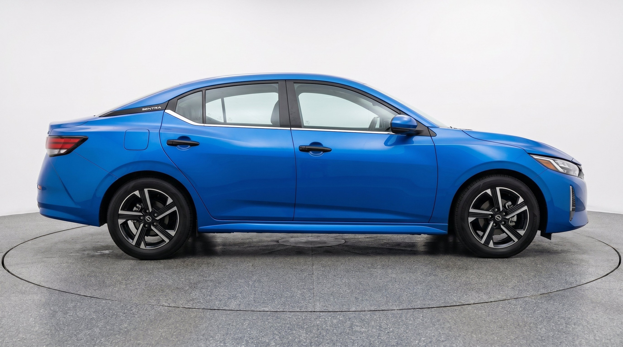 Thumbnail: 2025 Nissan Sentra - 10