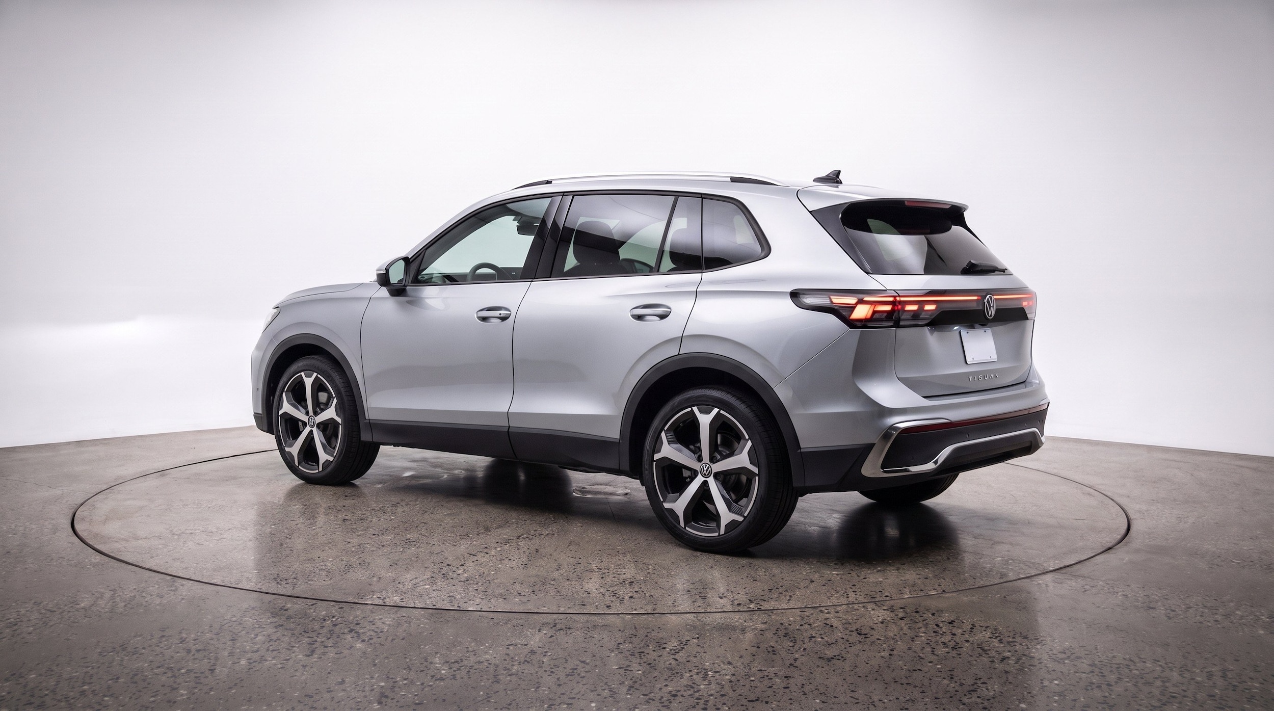Thumbnail: 2026 Volkswagen Tiguan - 6