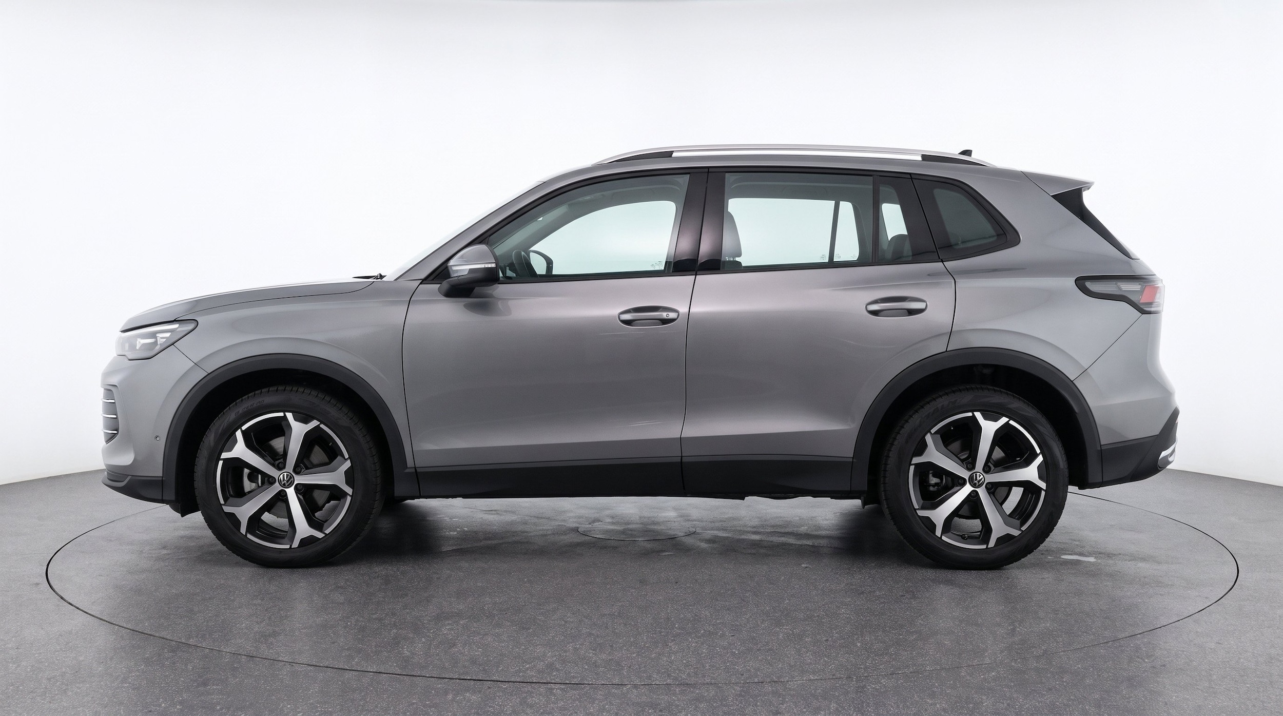Thumbnail: 2026 Volkswagen Tiguan - 5